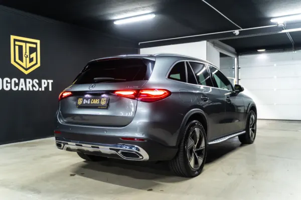 Mercedes-Benz GLC 300 e 4Matic 26