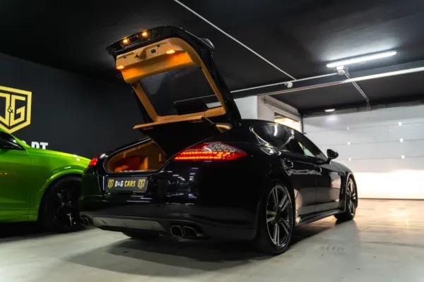 Porsche Panamera Turbo S PDK 31