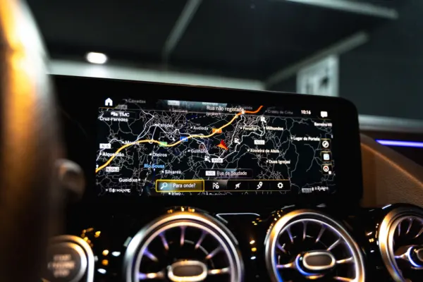 Mercedes-Benz GLA 250 e AMG Line 11