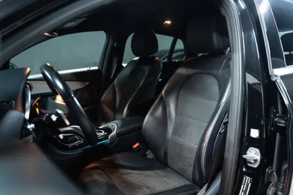 Mercedes-Benz GLC 250 d Coupé AMG Line 4-Matic 15