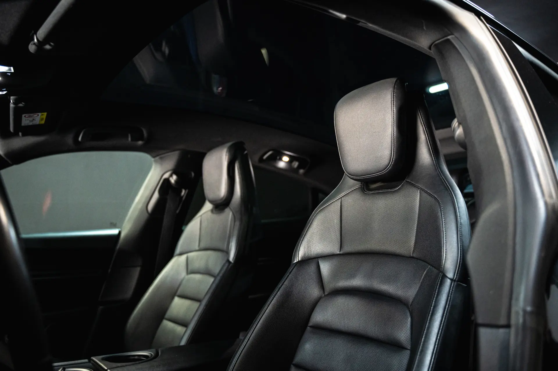 Porsche Taycan Bateria Performance Plus 16