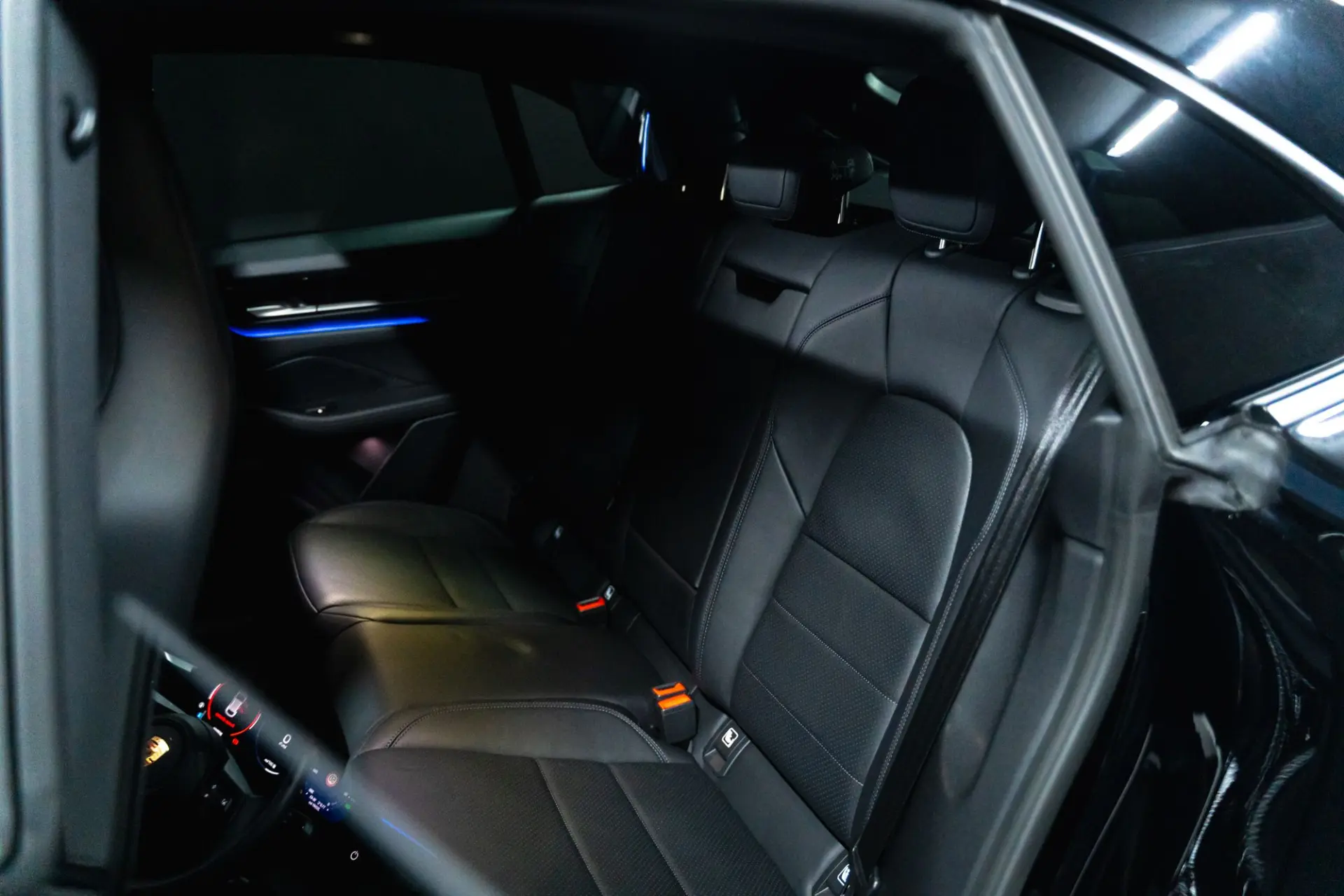 Porsche Macan Electric 4 19