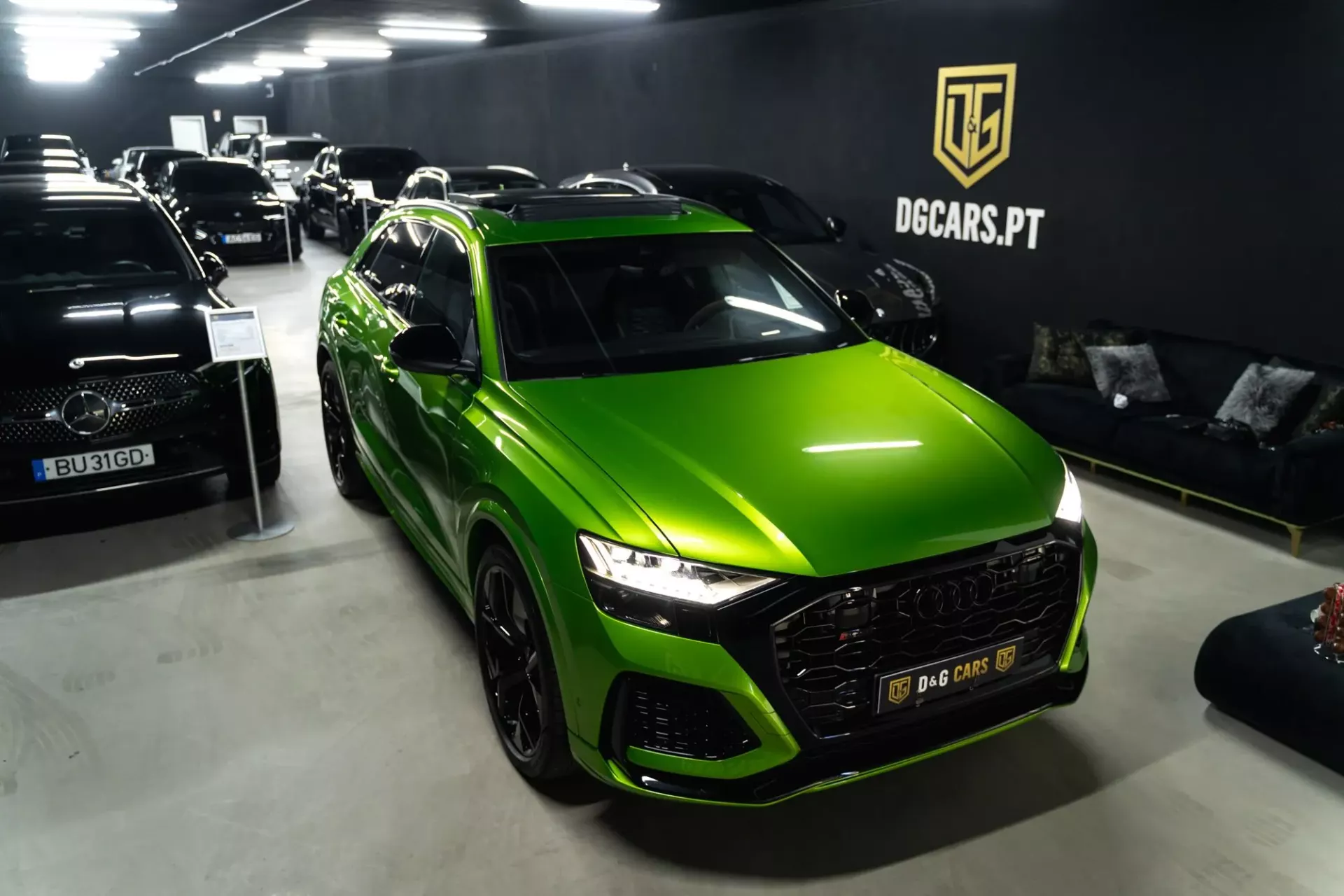 Audi RS Q8 28