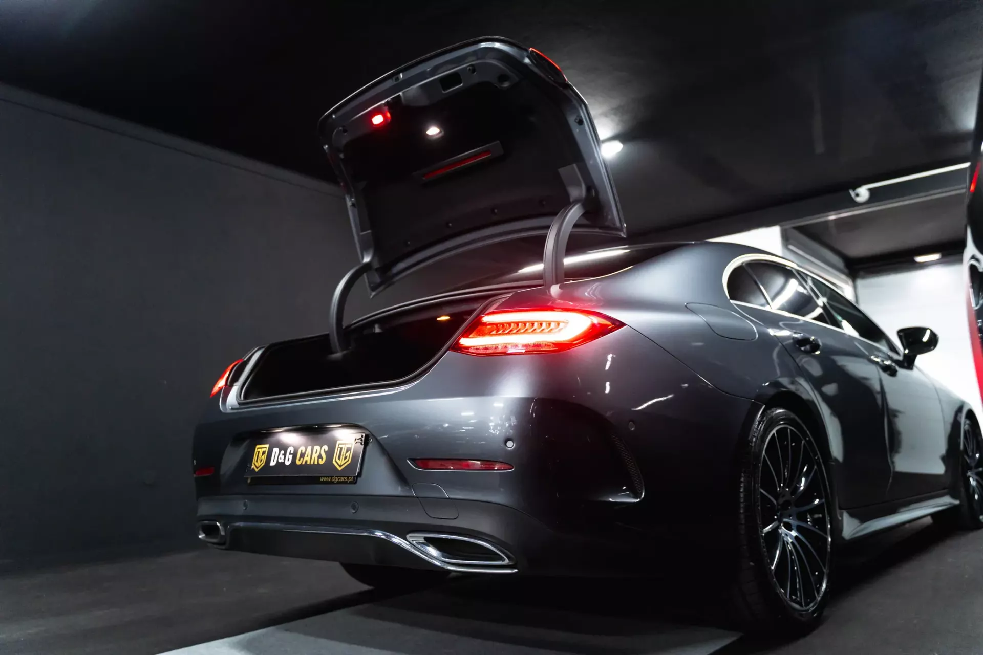 Mercedes-Benz CLS 300 4