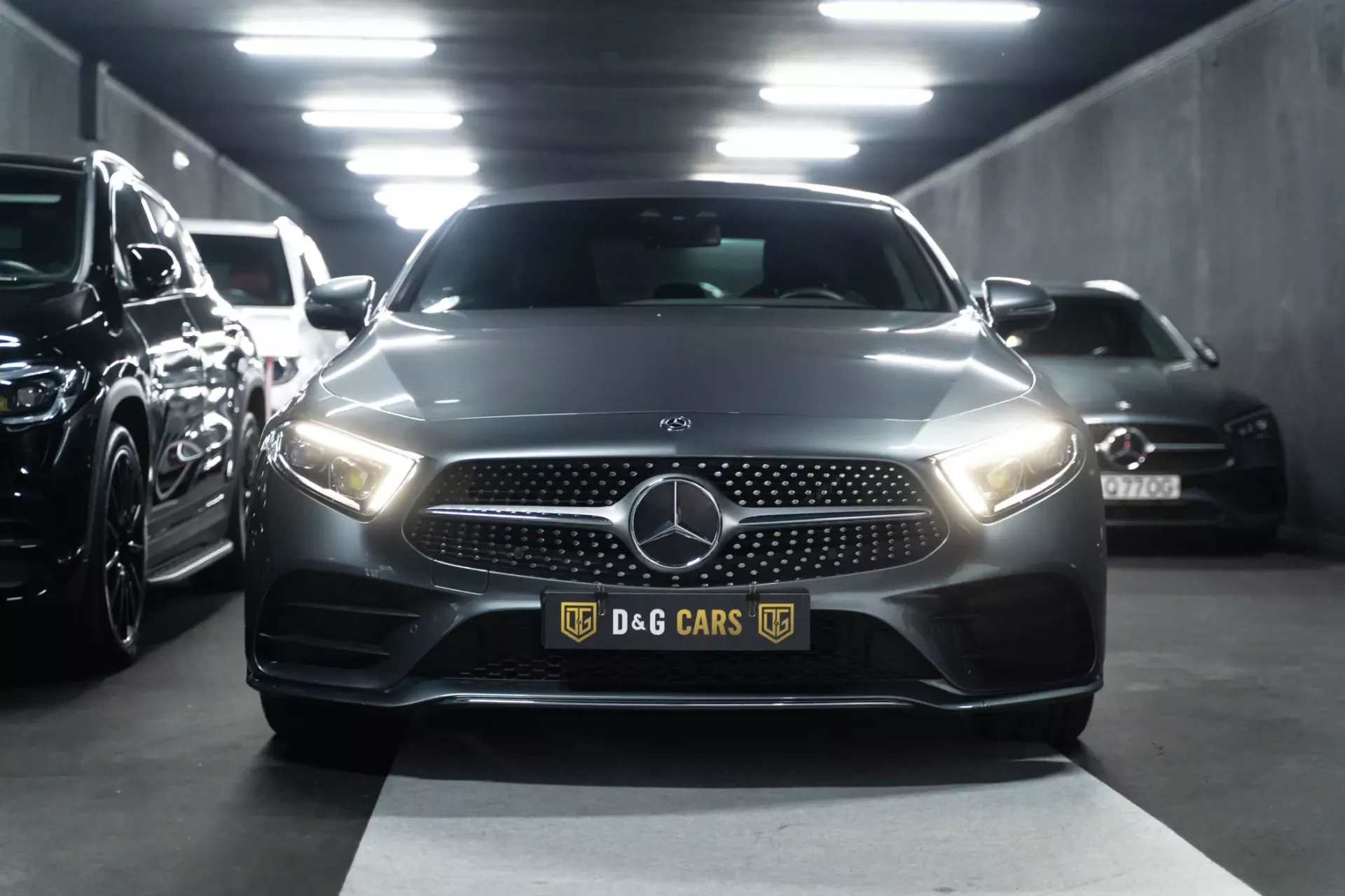 Mercedes-Benz CLS 300 11