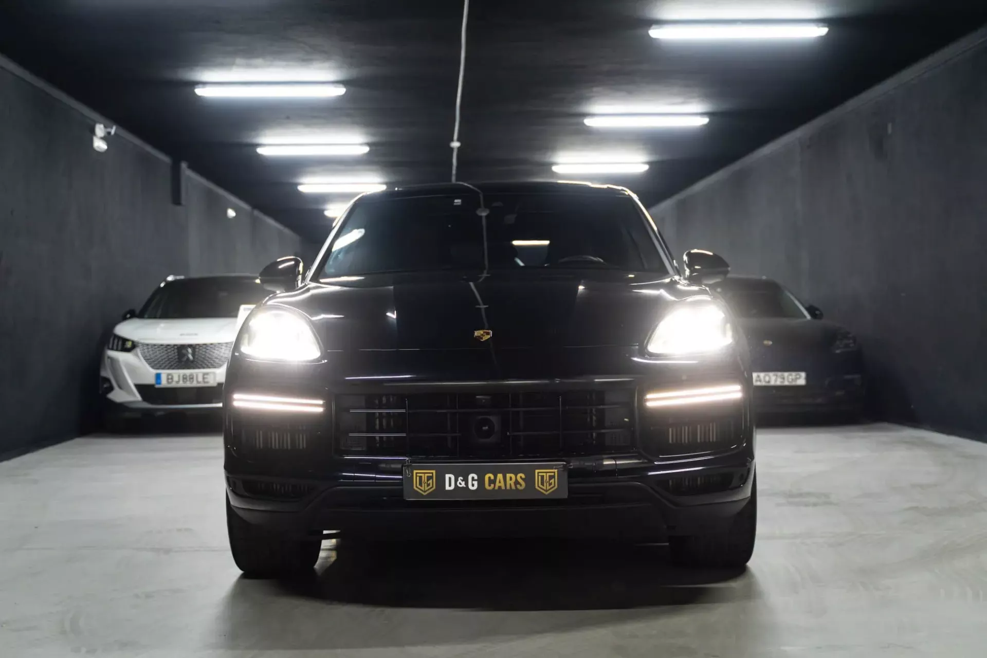 Porsche Cayenne 24
