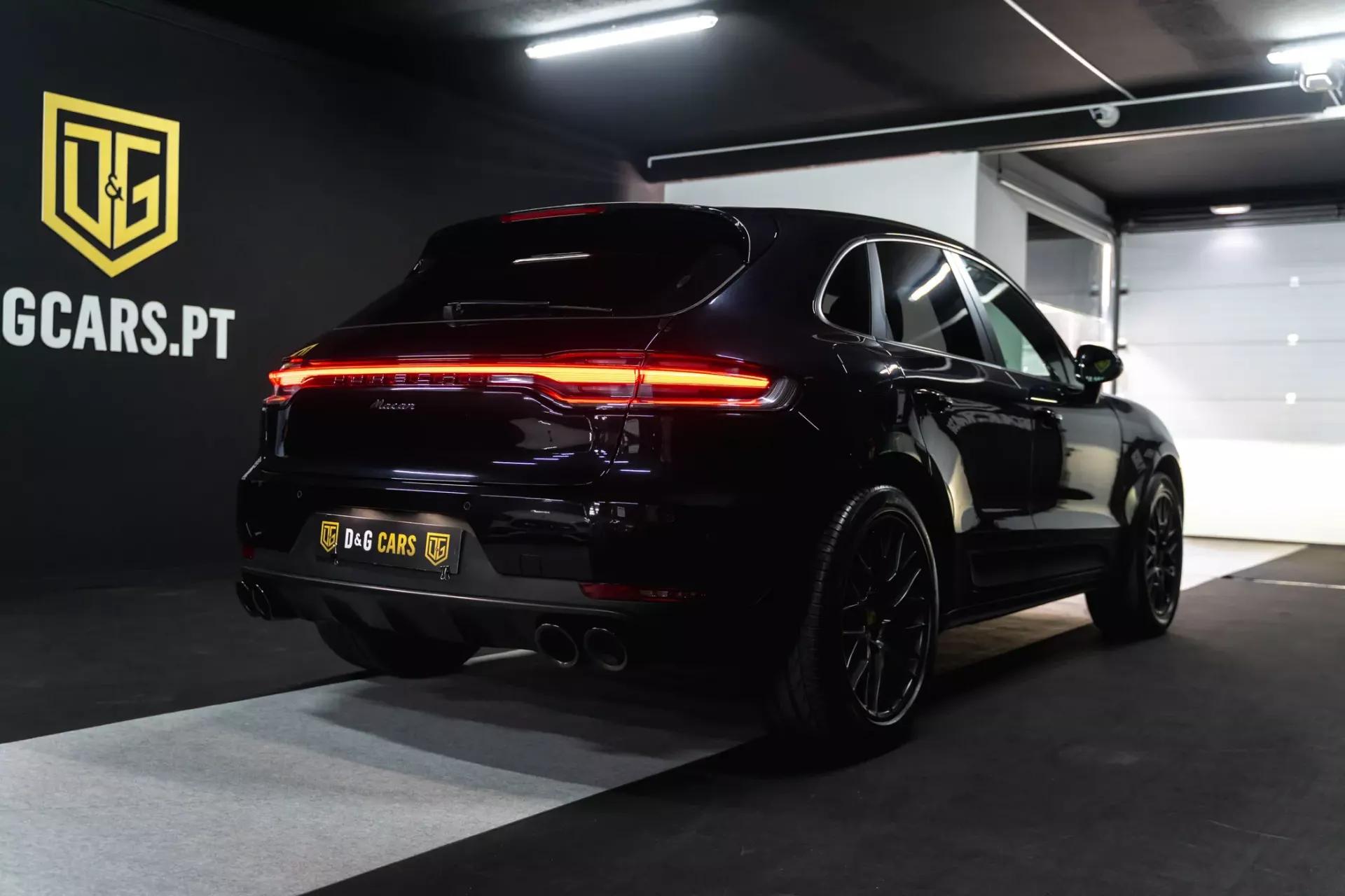 Porsche Macan 2