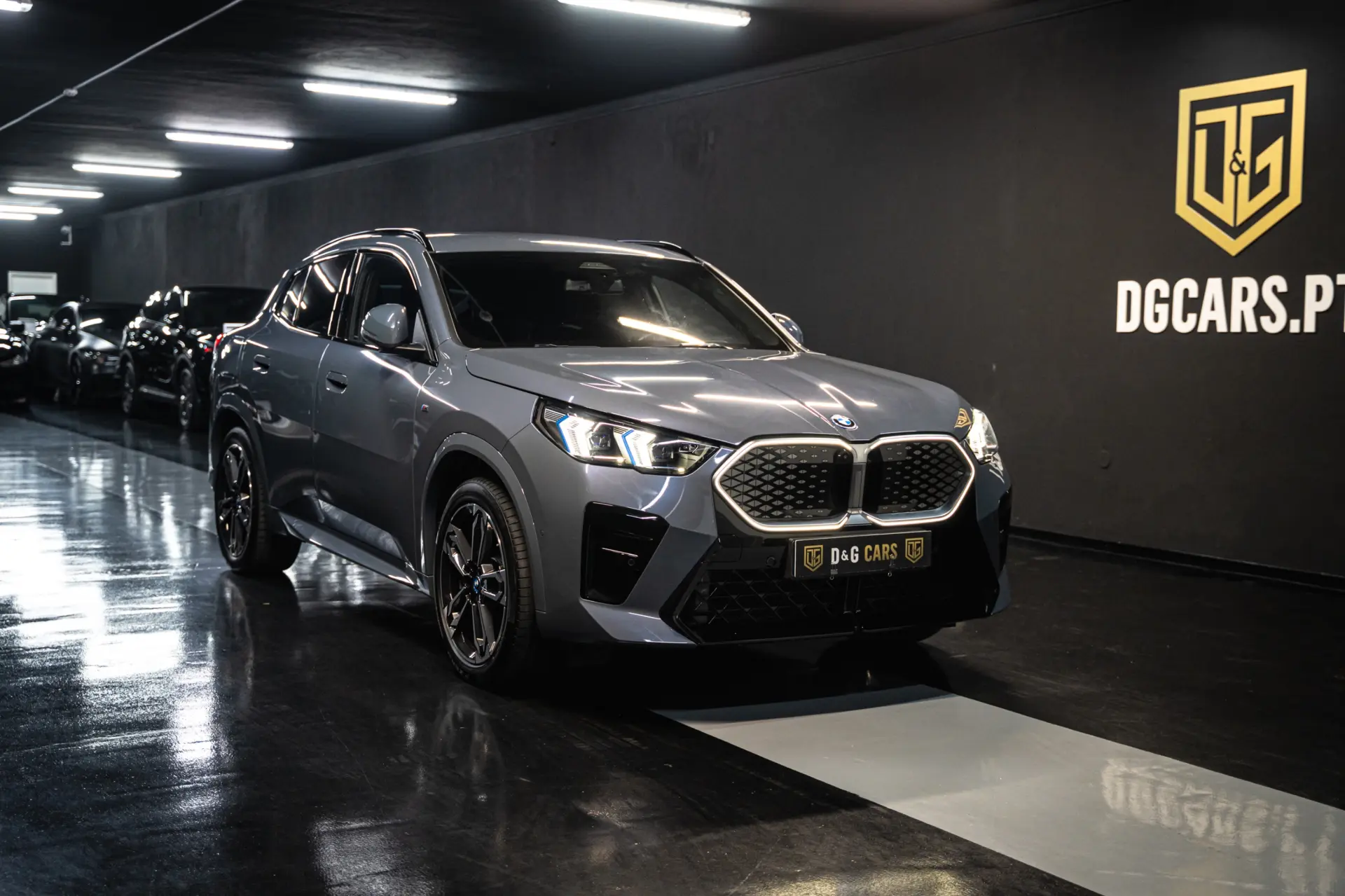 BMW iX2 eDrive20 Pack Desportivo M 1