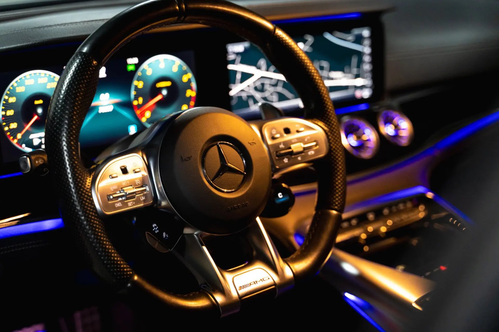 Mercedes-Benz AMG GT 53 4Matic+ 13