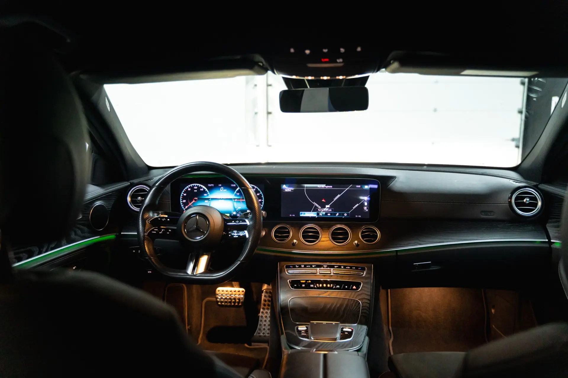 Mercedes-Benz E 300 de AMG Line 12