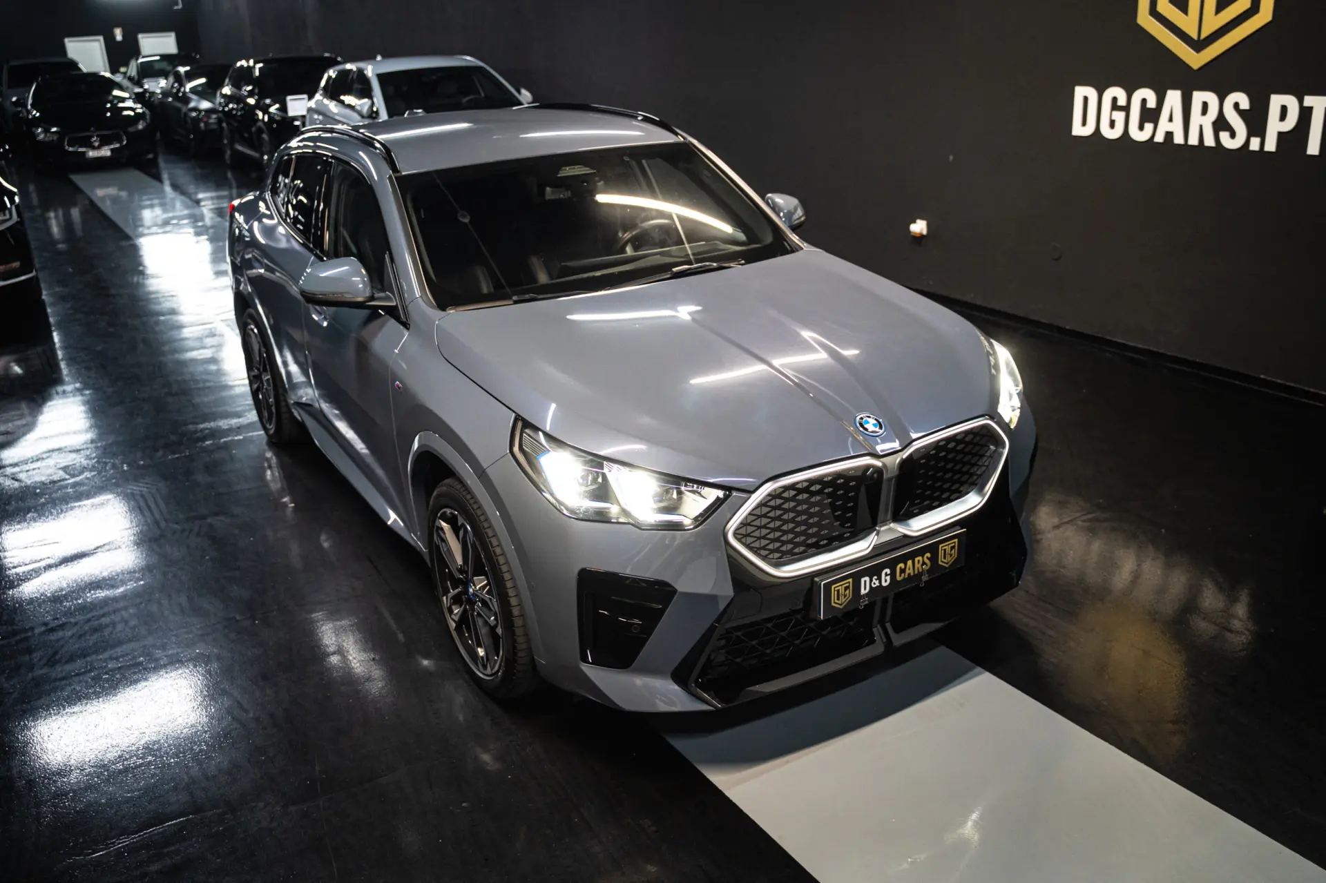 BMW iX2 eDrive20 Pack Desportivo M 23