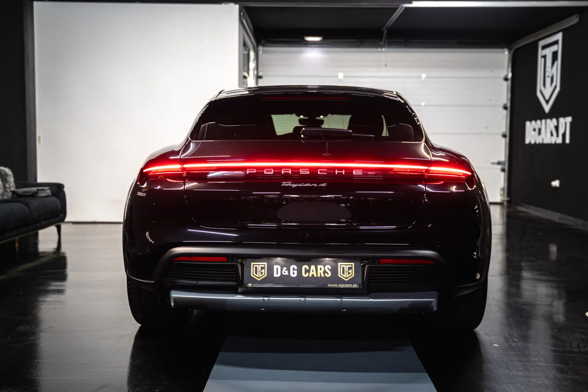 Porsche Taycan Cross Turismo 4 13