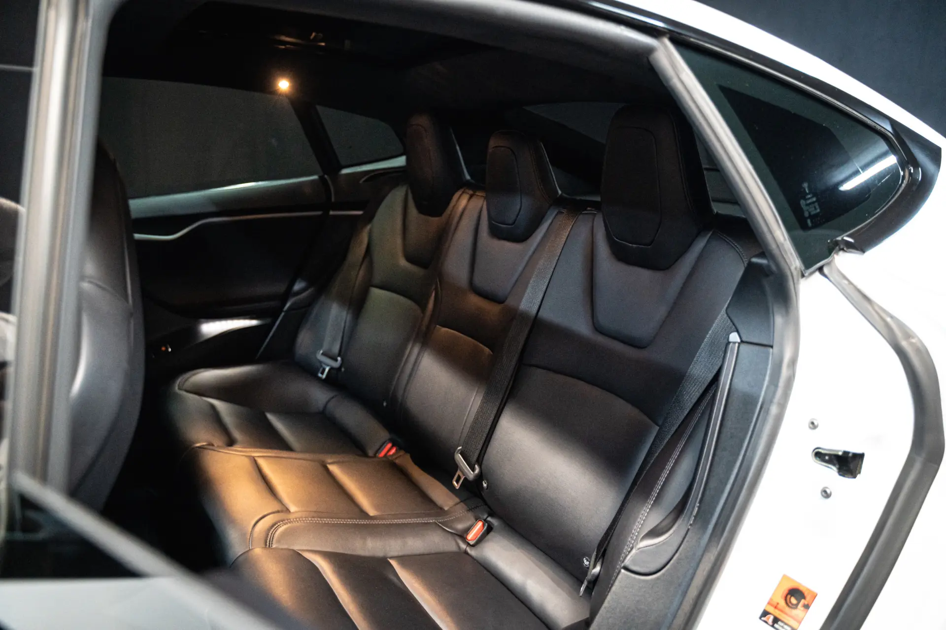 Tesla Model S 75D 16