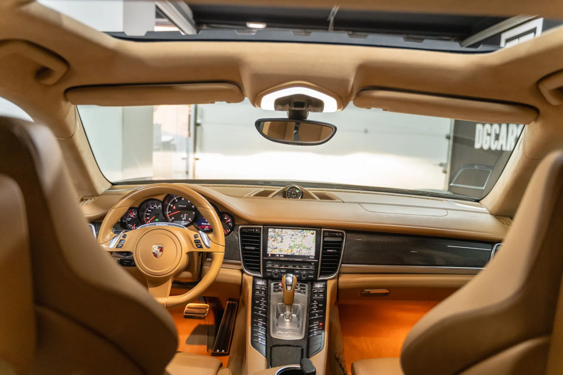 Porsche Panamera Turbo S PDK 23