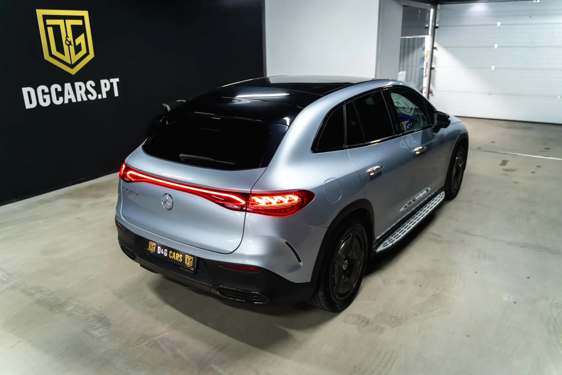 Mercedes-Benz EQE SUV 350+ 21