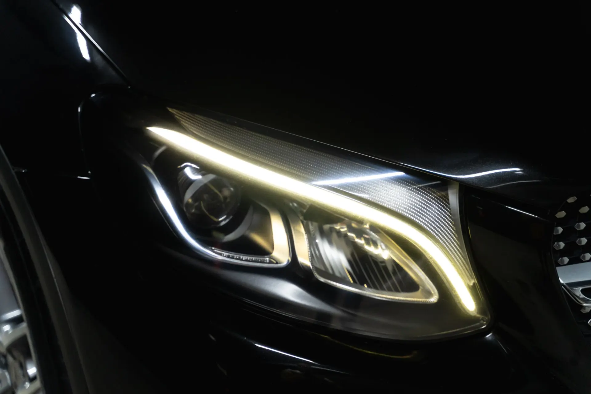 Mercedes-Benz GLC 250 d Coupé AMG Line 4-Matic 25