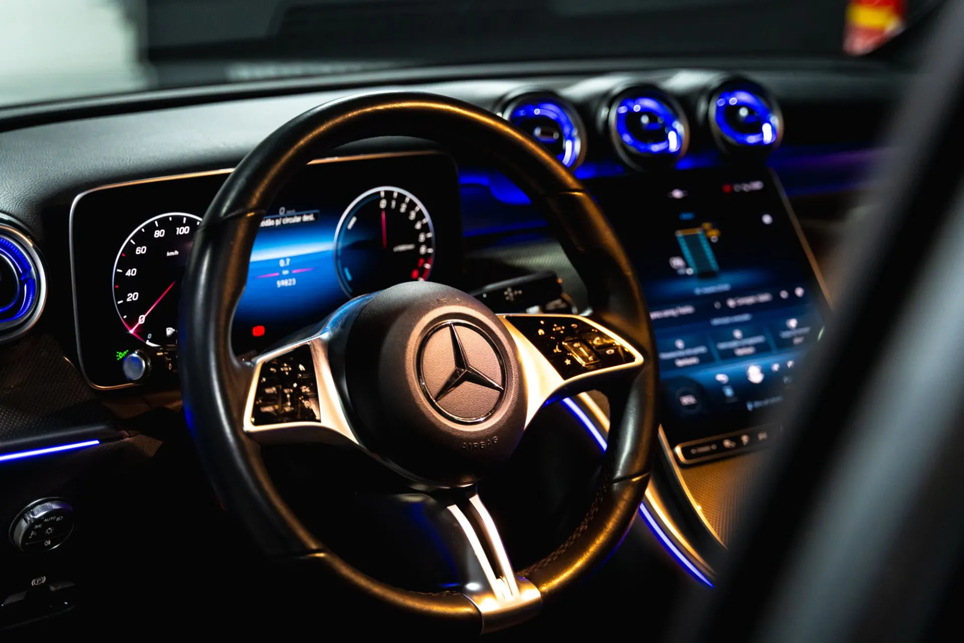 Mercedes-Benz GLC 300 e 4Matic 8