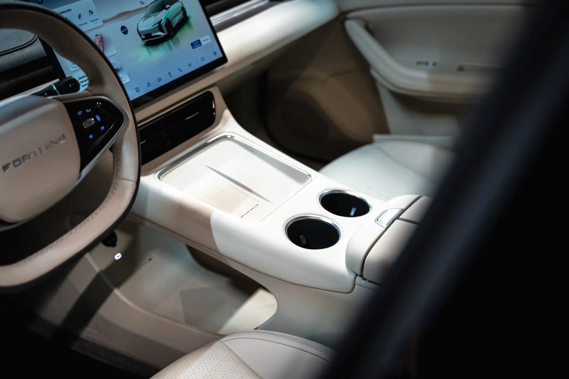 Forthing S7 EV 56.8 kWh 12
