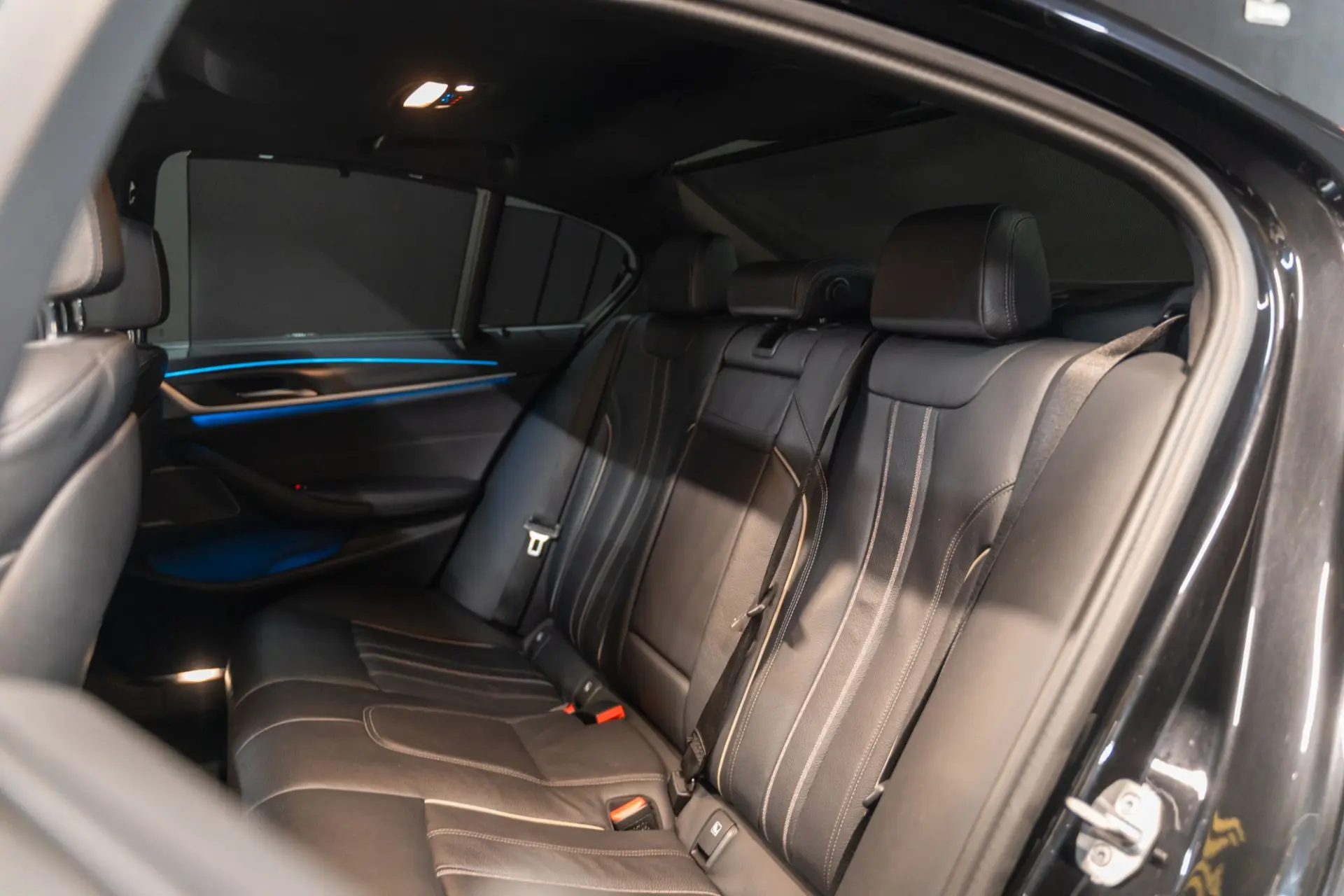 BMW 530 e Pack Desportivo M 11