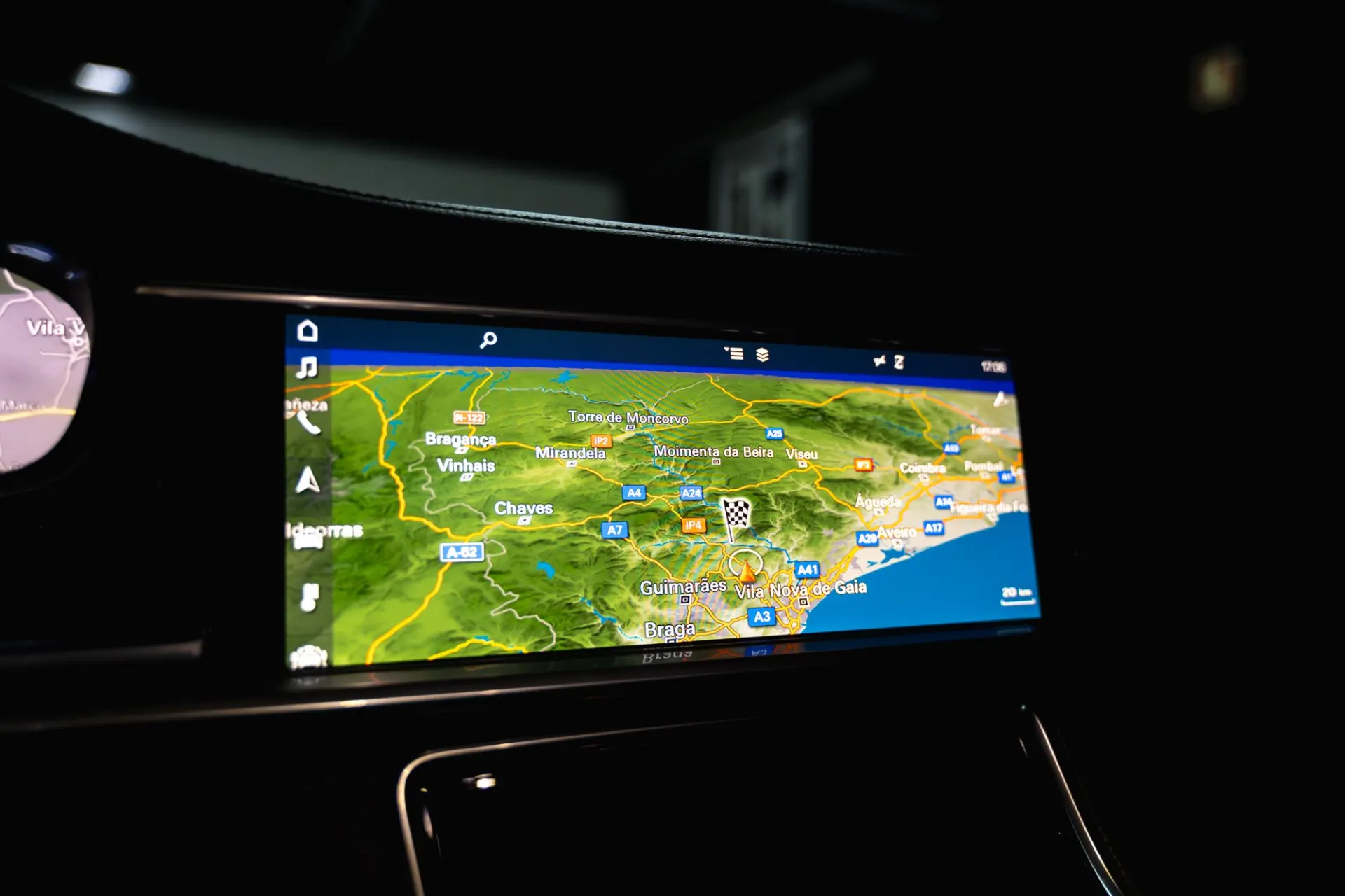 Porsche Panamera 4 S 12