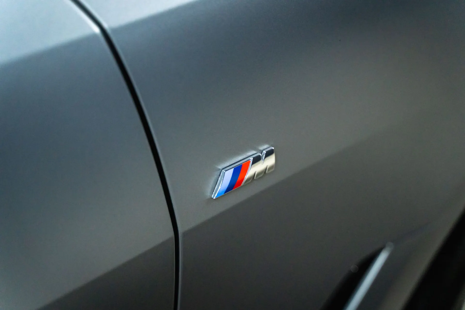 BMW i4 eDrive40 Pack Desportivo M Pro 19