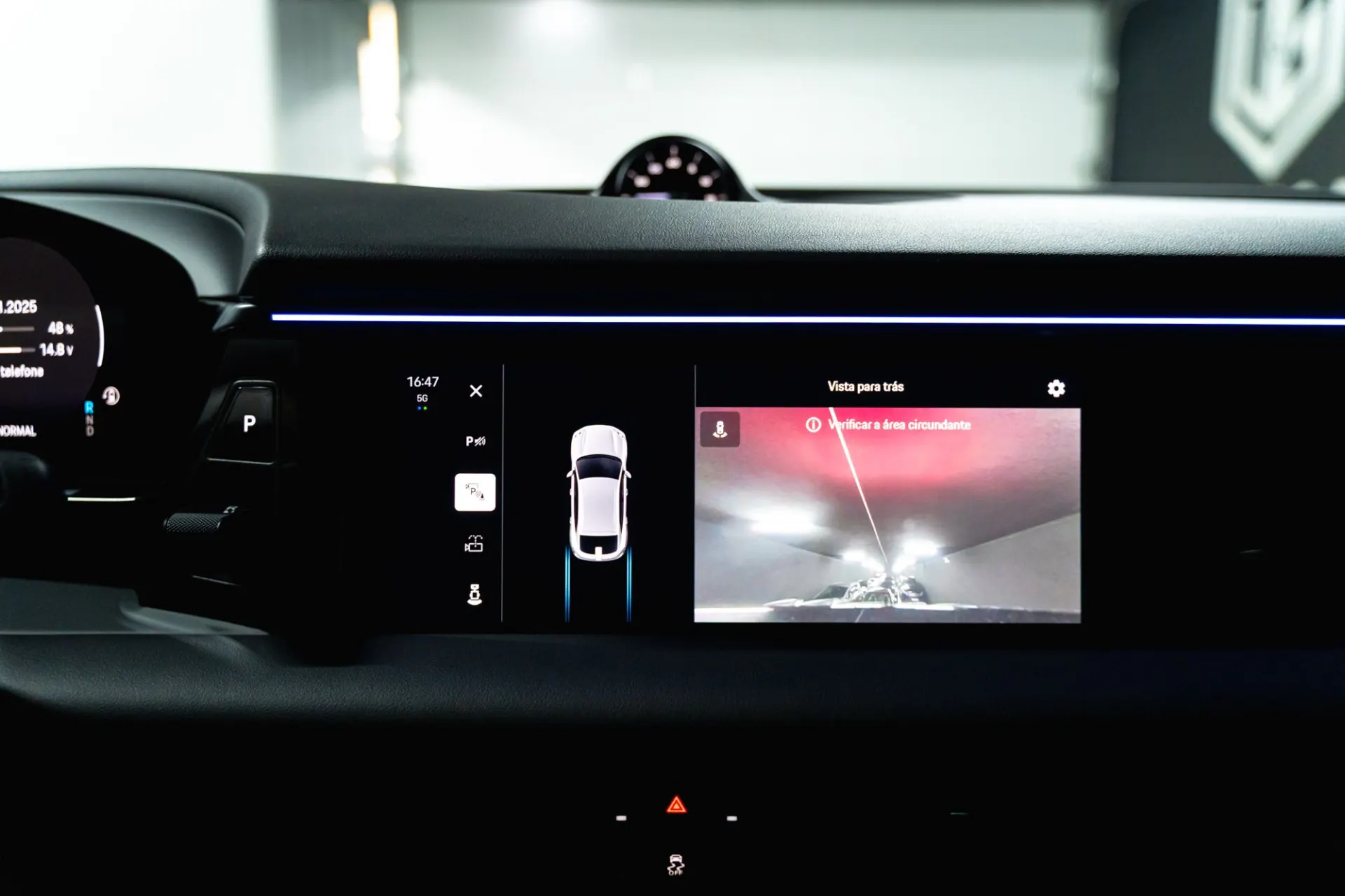 Porsche Macan Outro 11