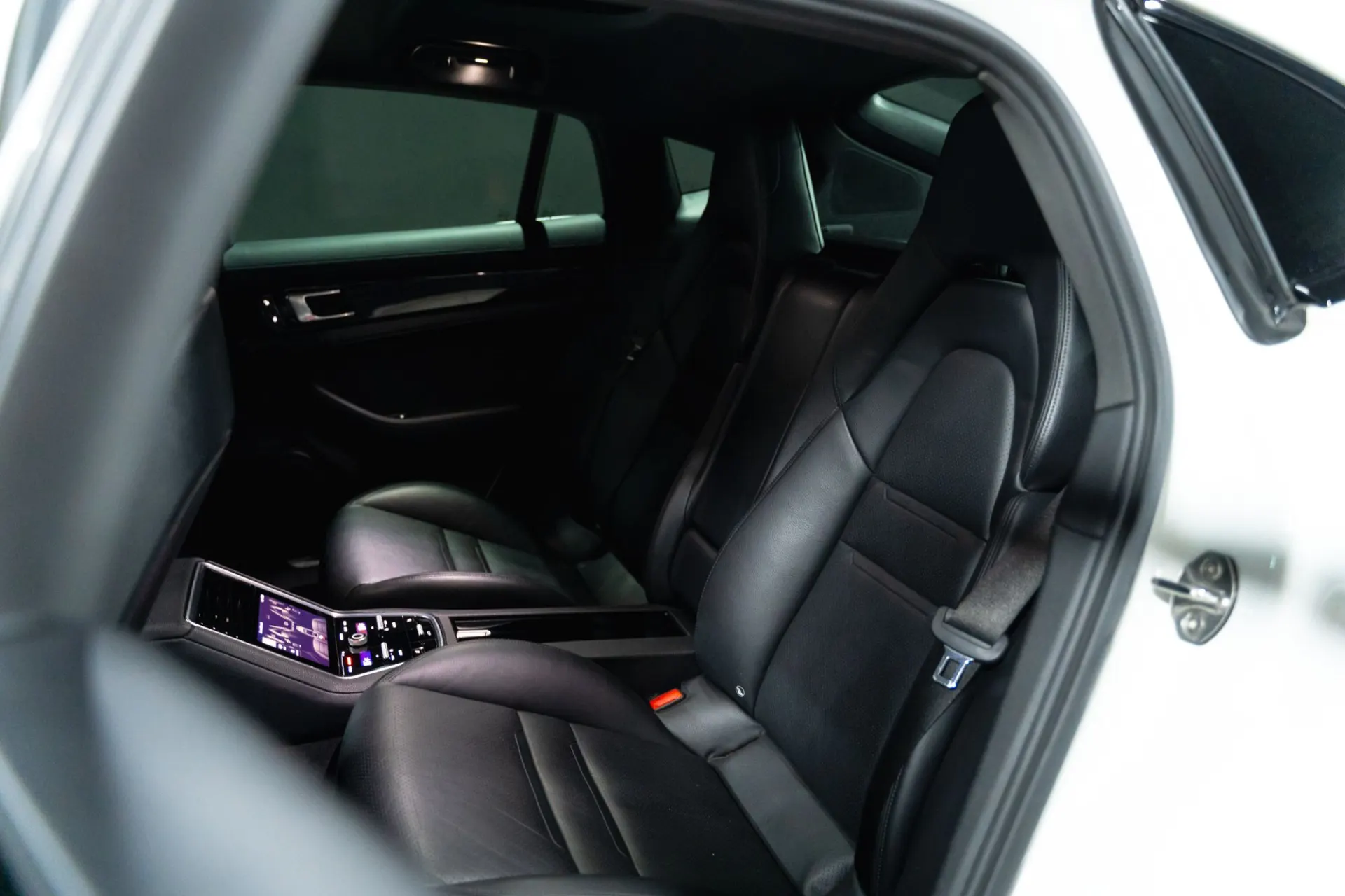 Porsche Panamera 4 S 17