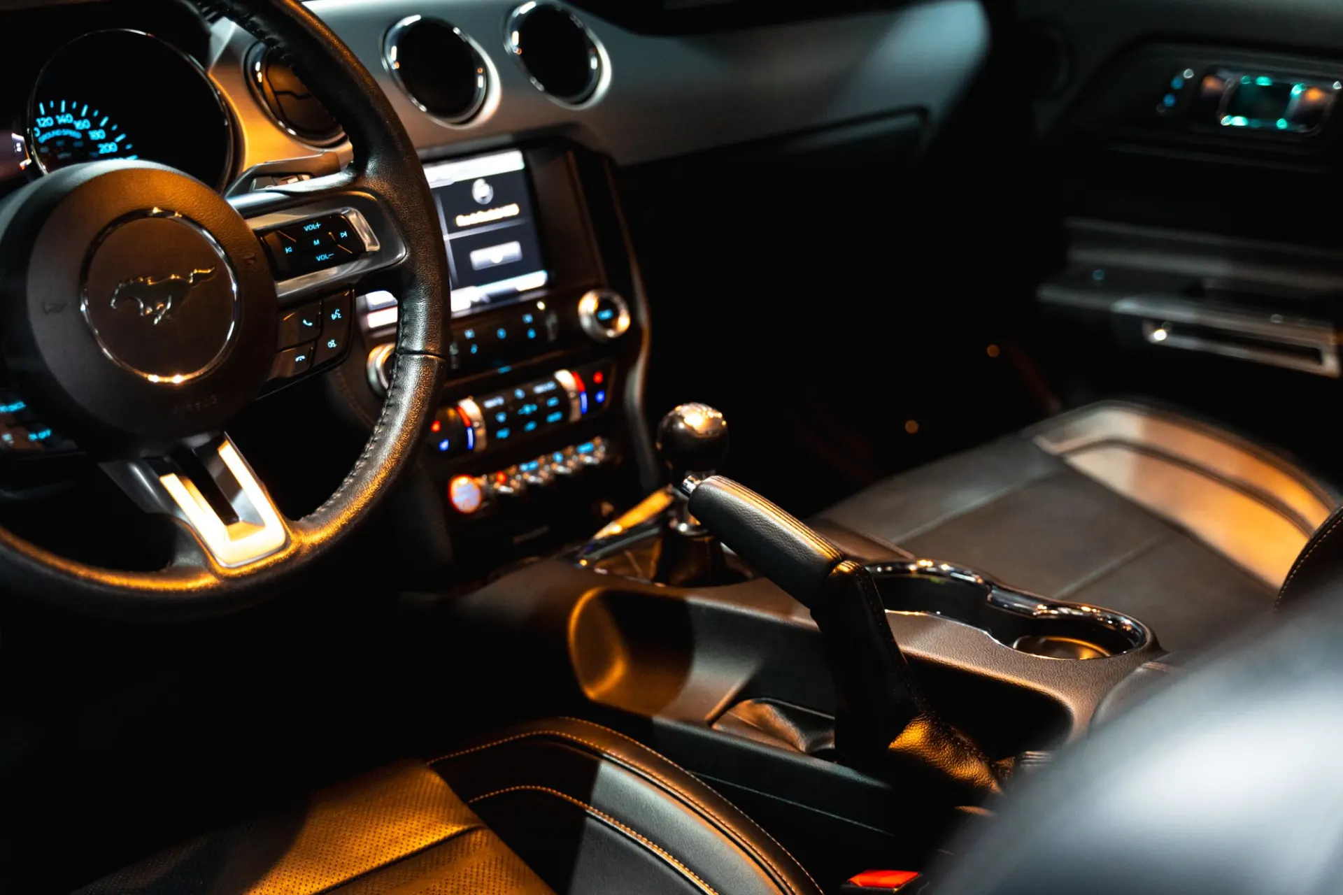 Ford Mustang 2.3i EcoBoost Aut. 6