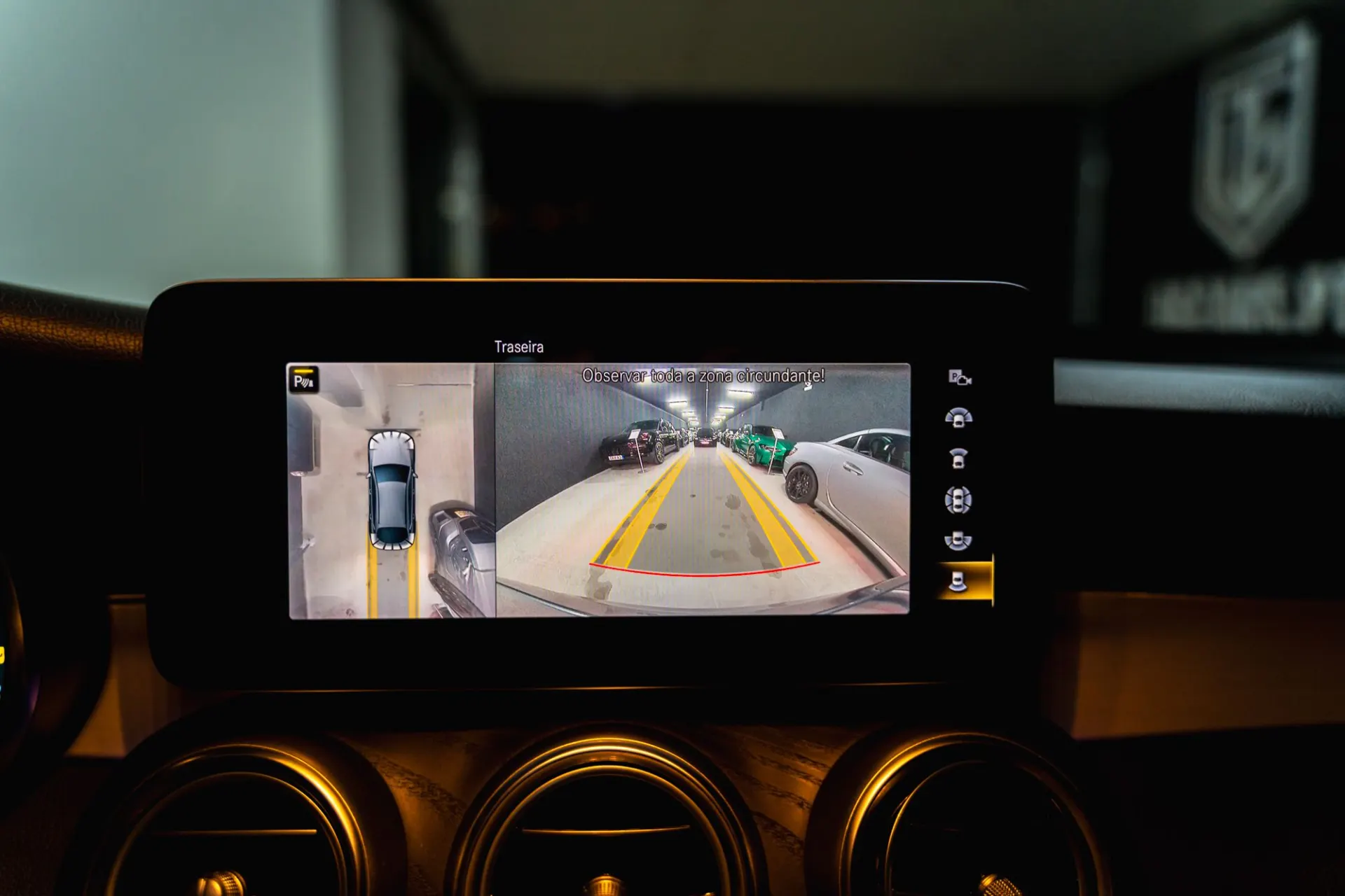 Mercedes-Benz GLC 300 e Coupé 4Matic 13