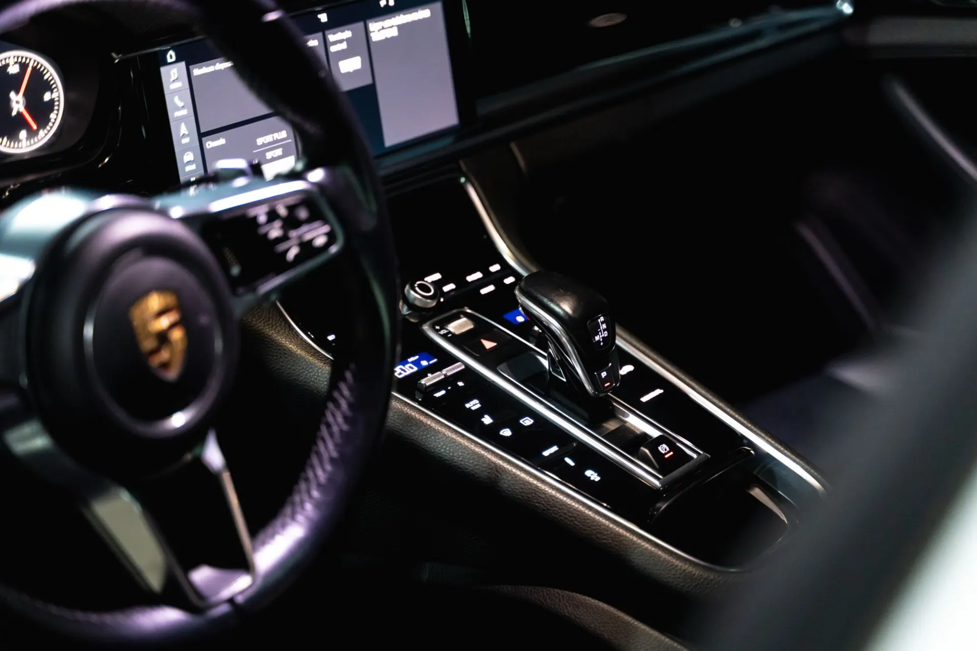 Porsche Panamera 4 S 8