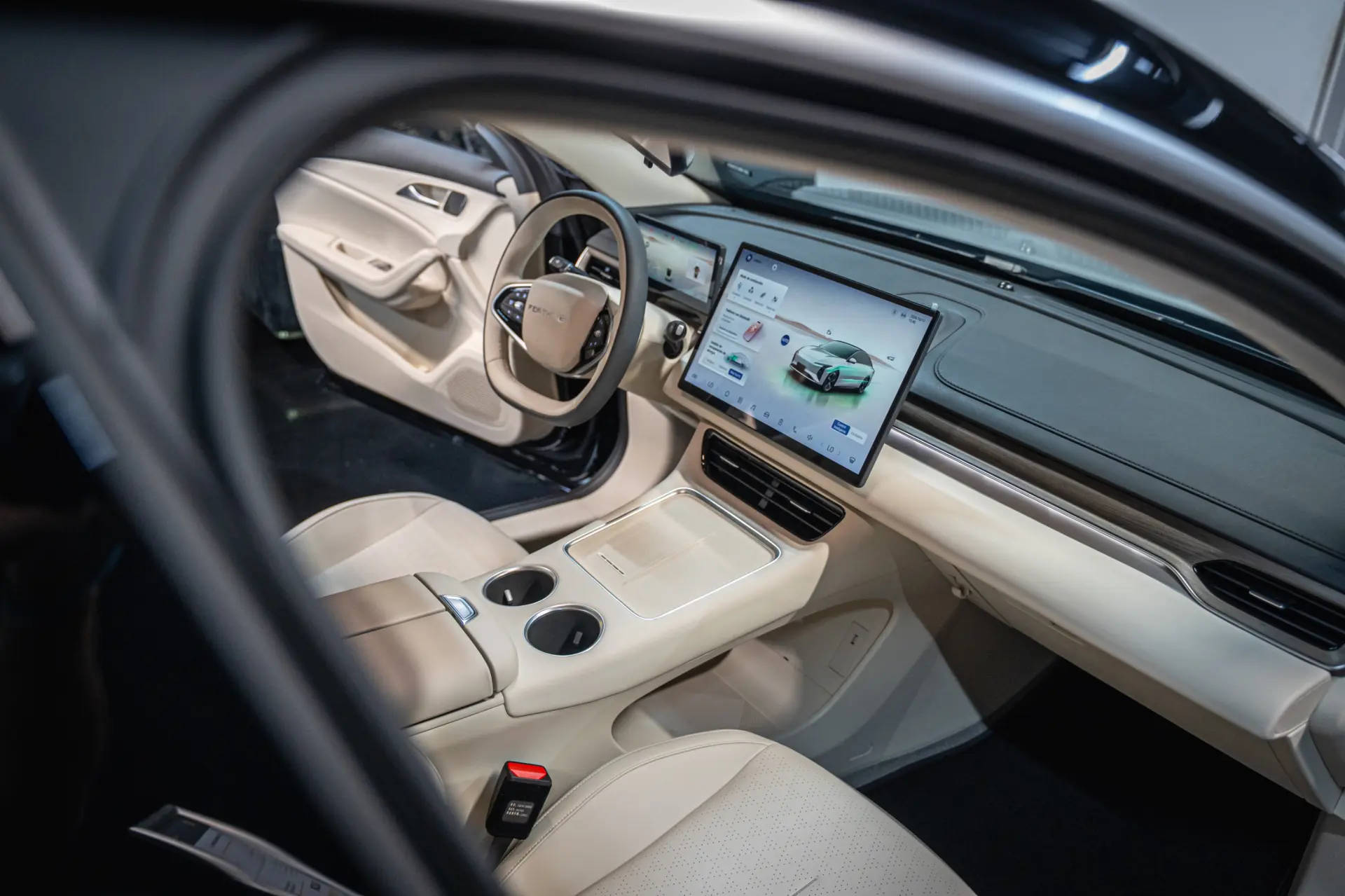 Forthing S7 EV 56.8 kWh 21