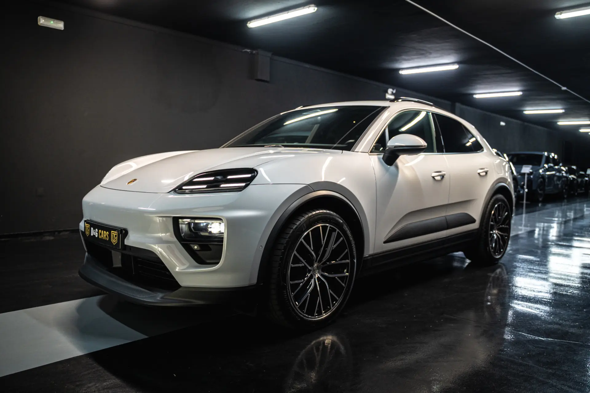 Porsche Macan Electric 4 21