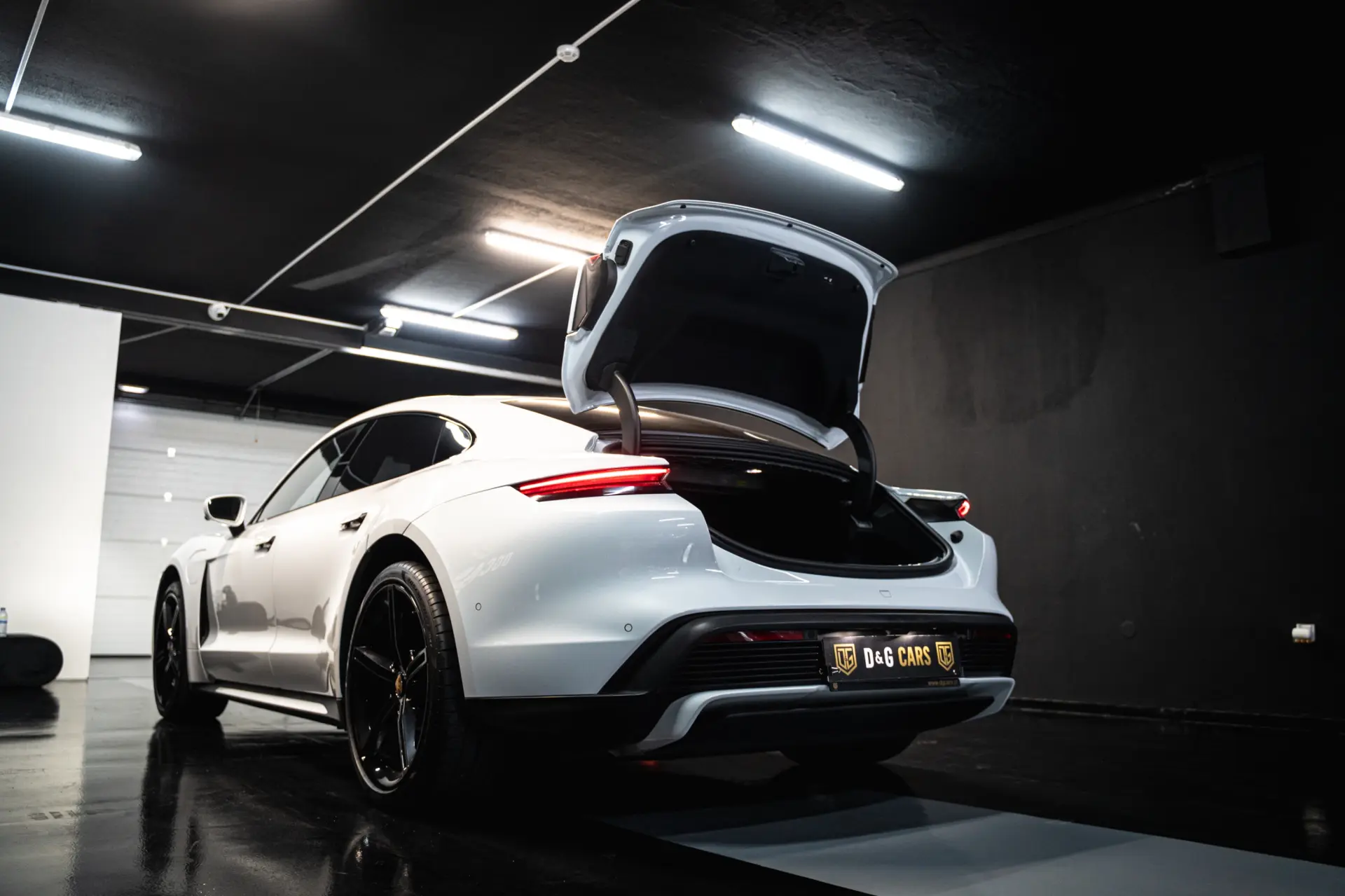 Porsche Taycan Turbo 29