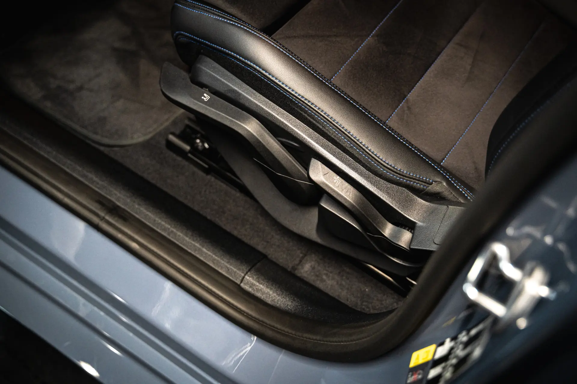 BMW iX2 eDrive20 Pack Desportivo M 8
