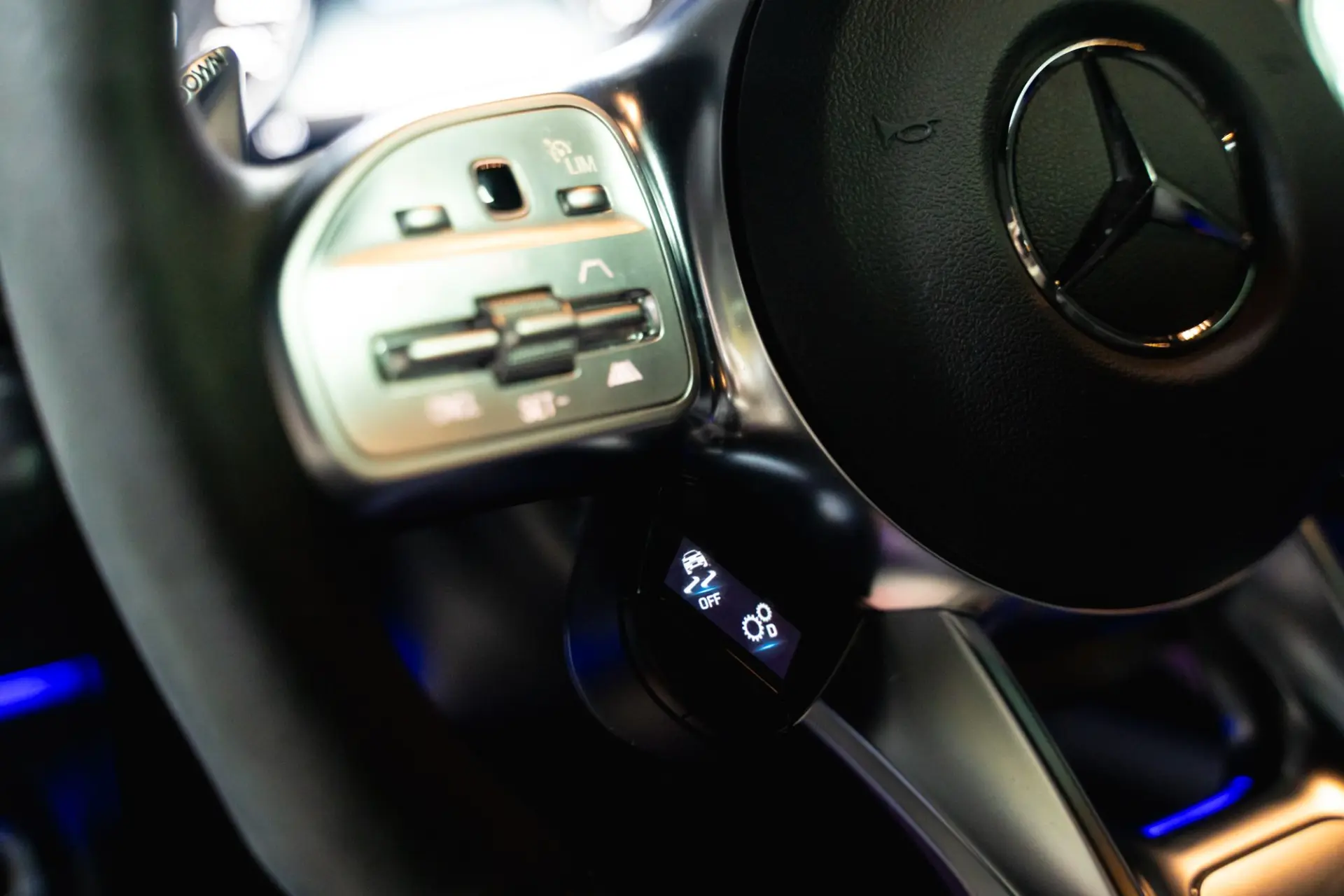 Mercedes-Benz G 63 AMG Standard 16