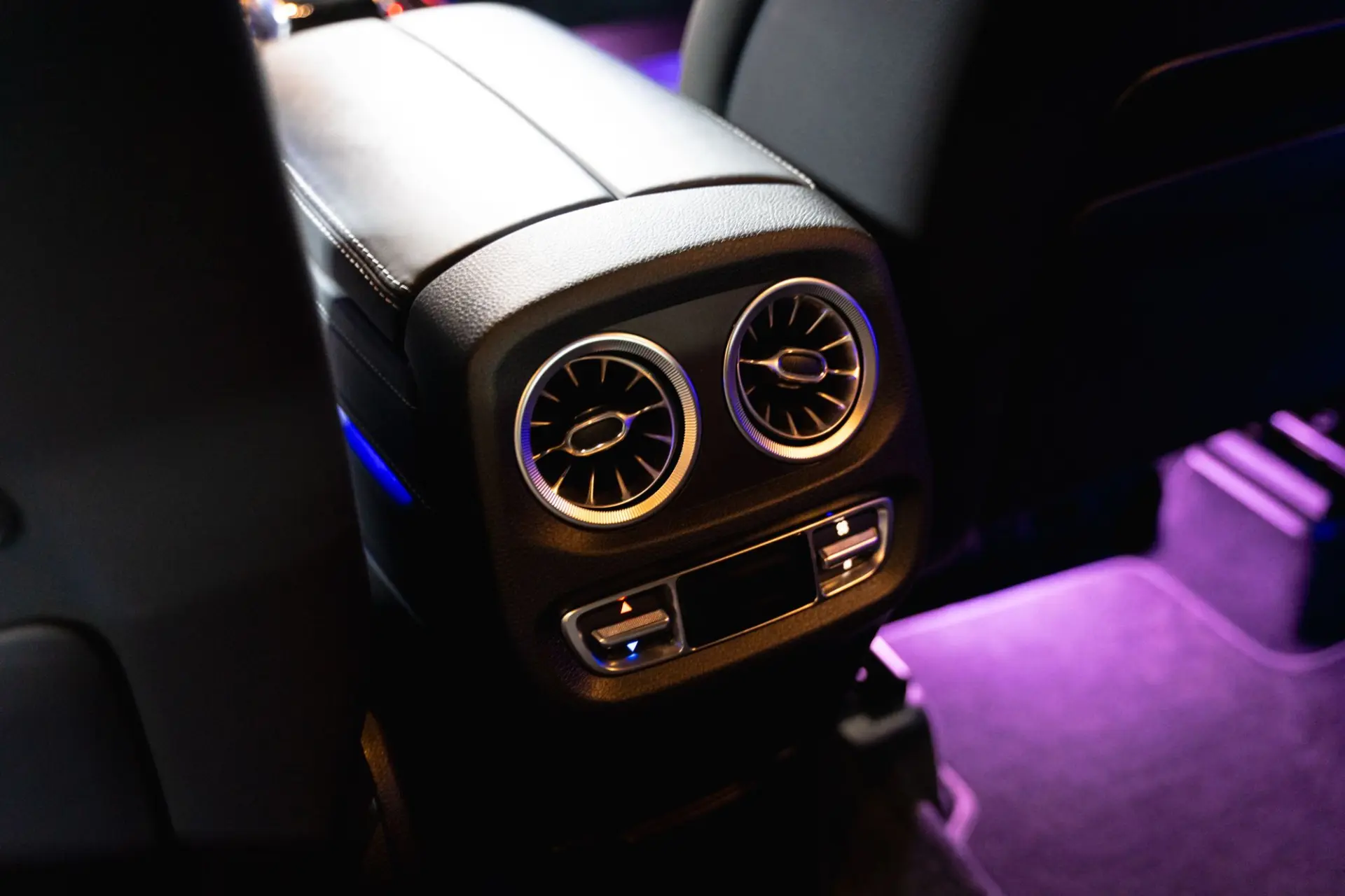 Mercedes-Benz G 63 AMG Standard 27