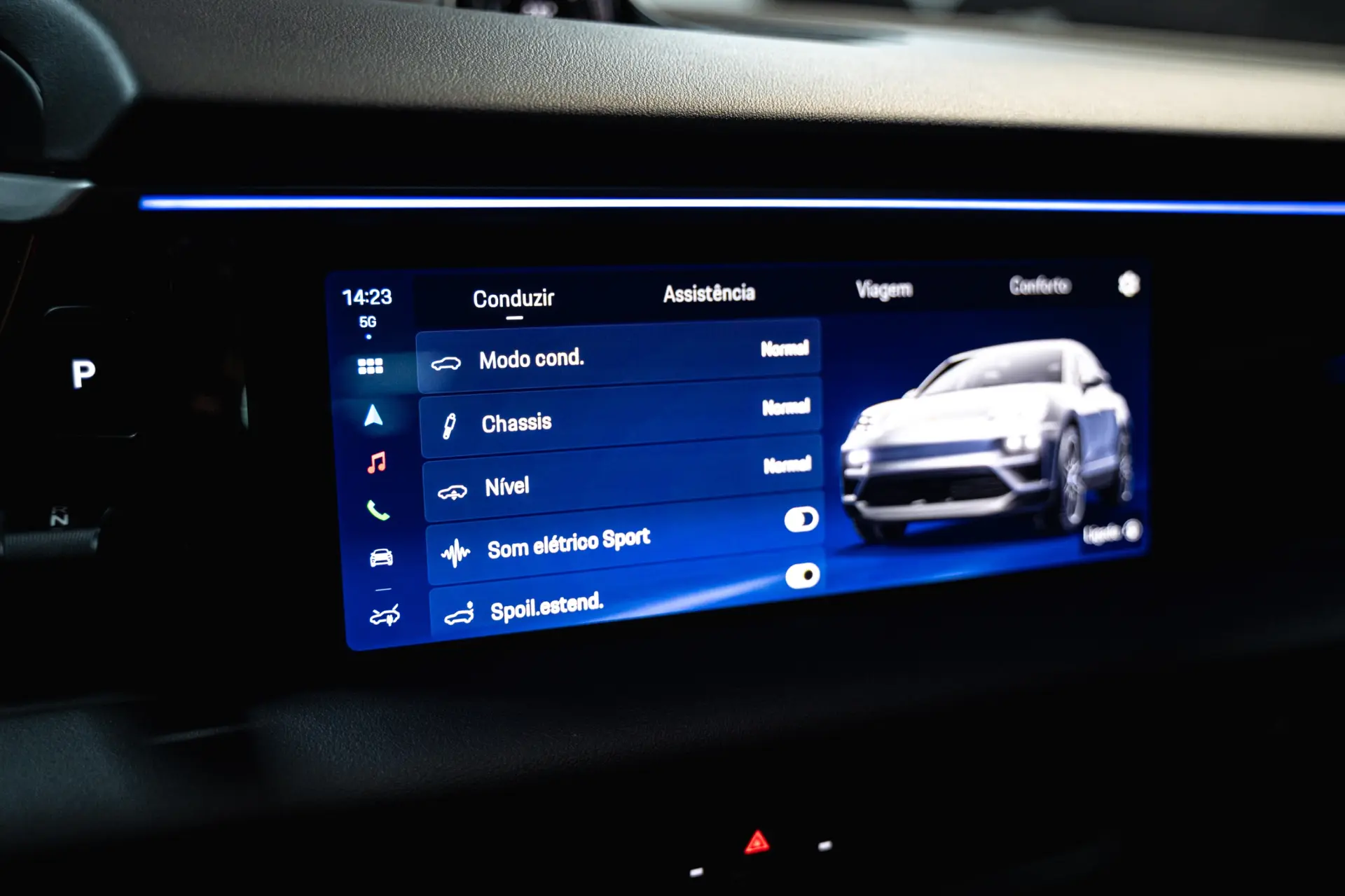 Porsche Macan Electric 4 9