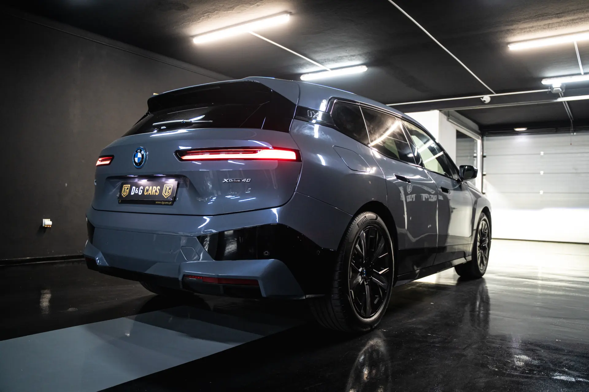 BMW iX xDrive 40 Pack Desportivo 26