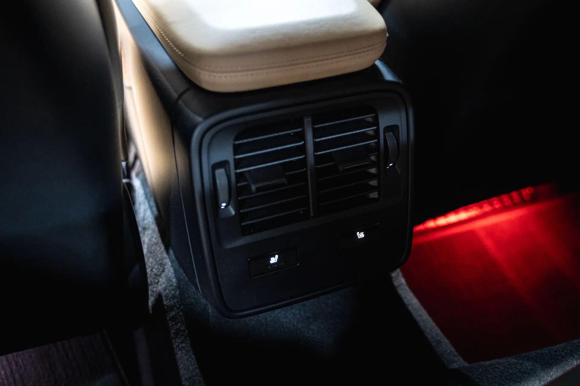 Porsche Taycan Turbo 21