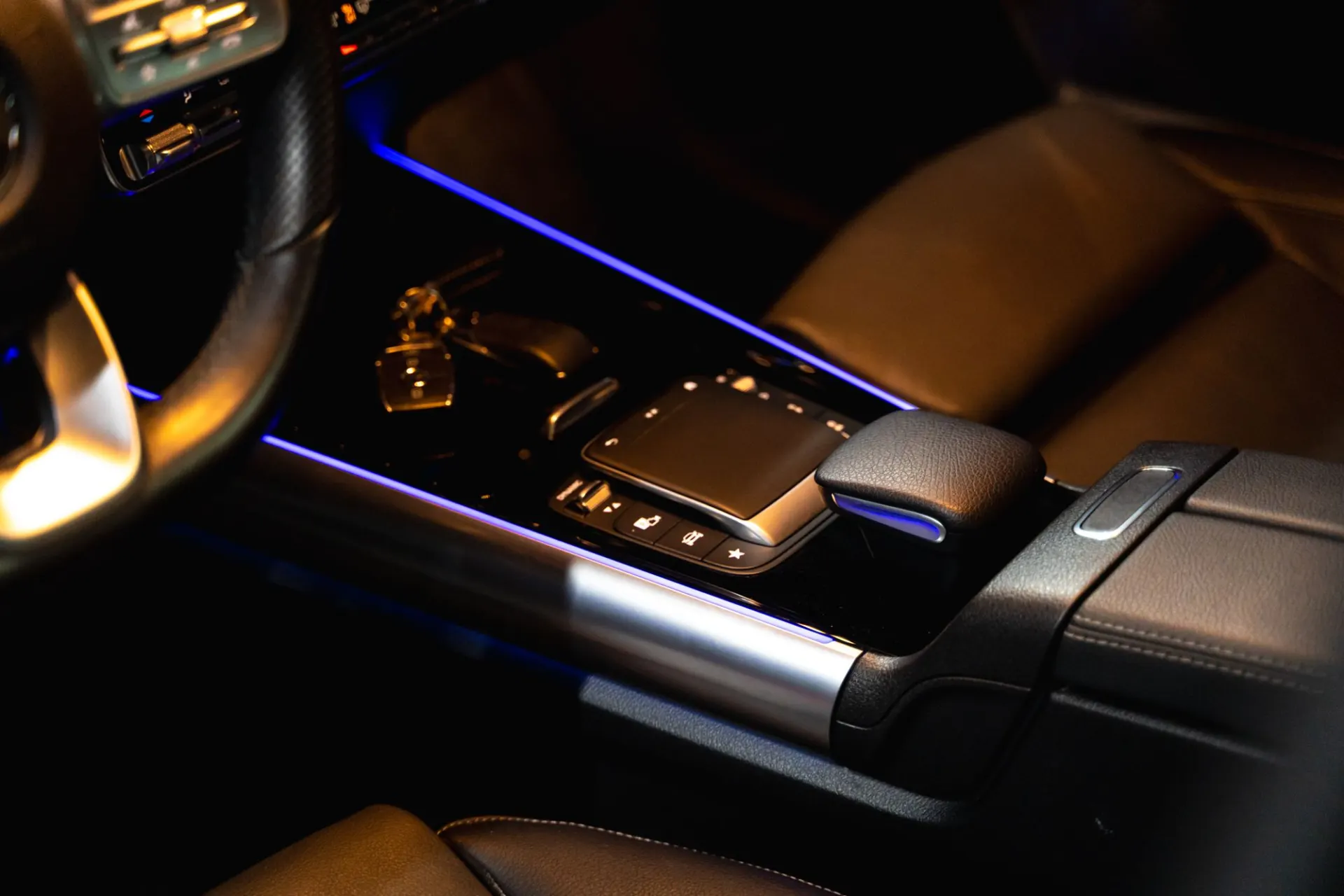 Mercedes-Benz GLA 250 e AMG Line 8