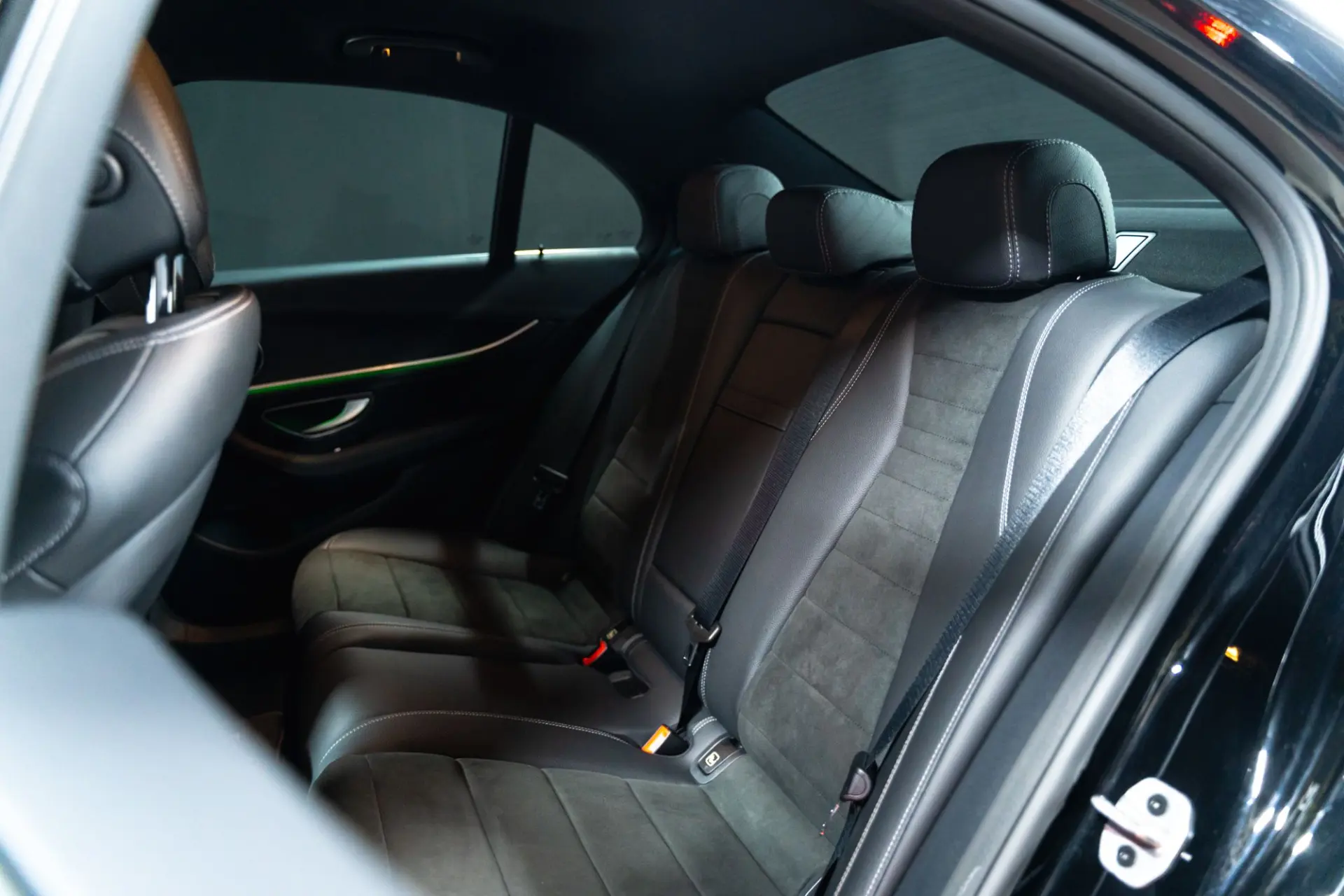 Mercedes-Benz E 300 de AMG Line 11