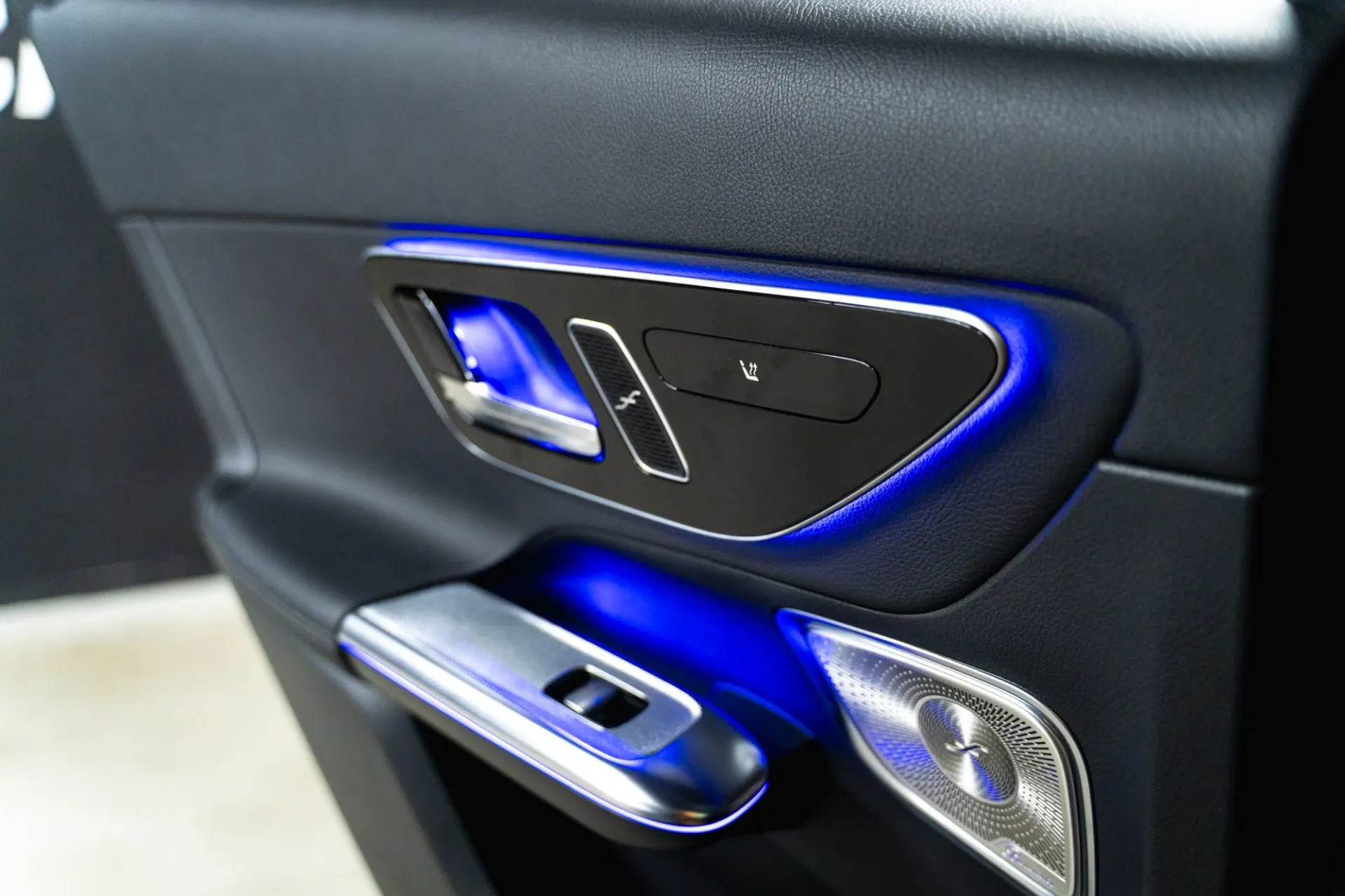 Mercedes-Benz GLC 300 e 4Matic 17