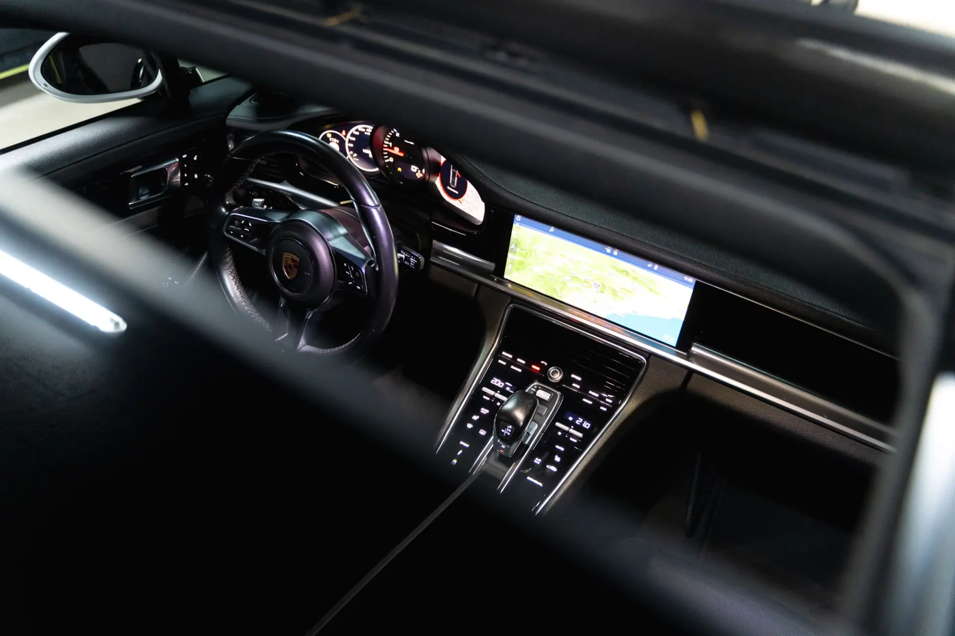 Porsche Panamera 4 S 20