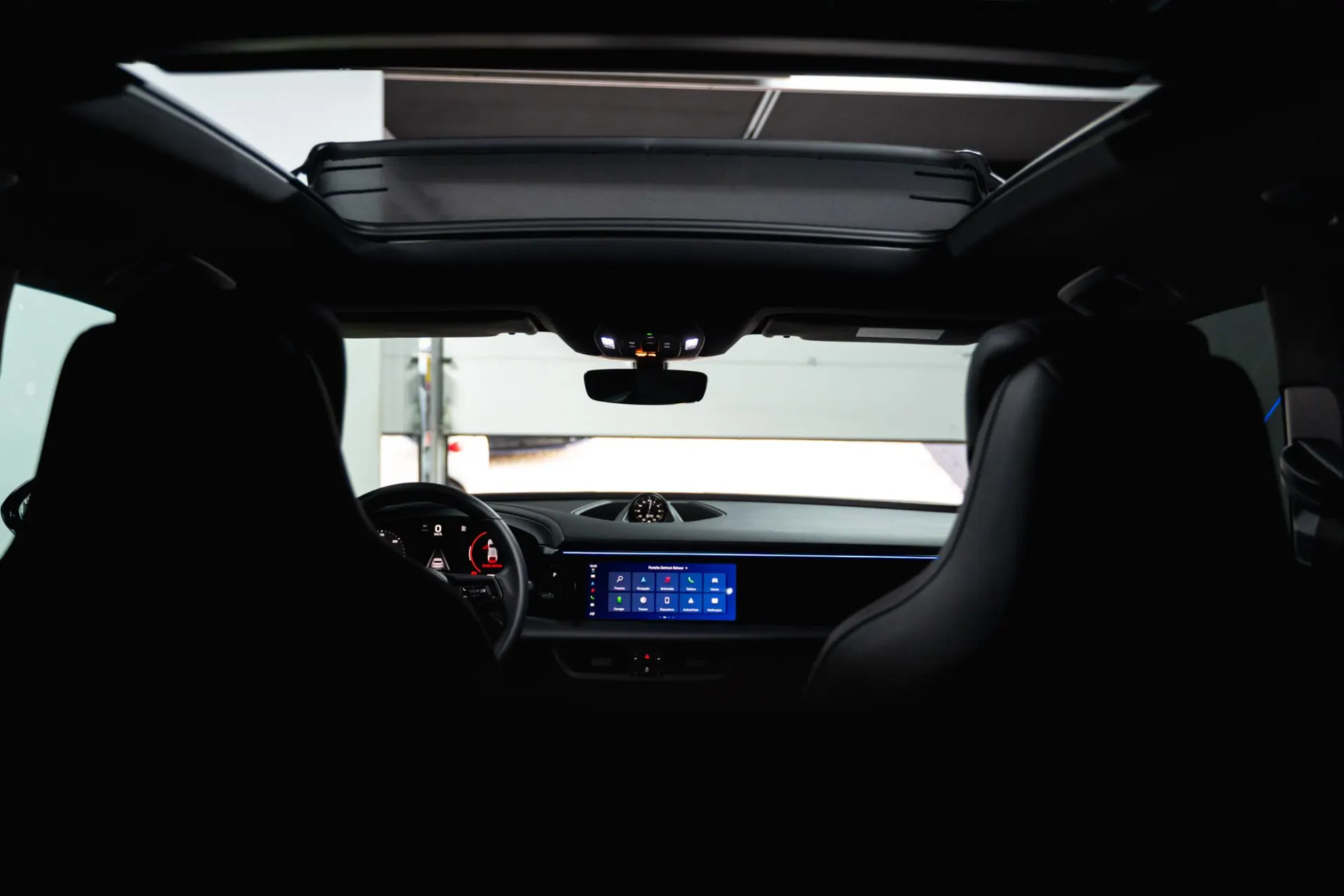 Porsche Macan Outro 4