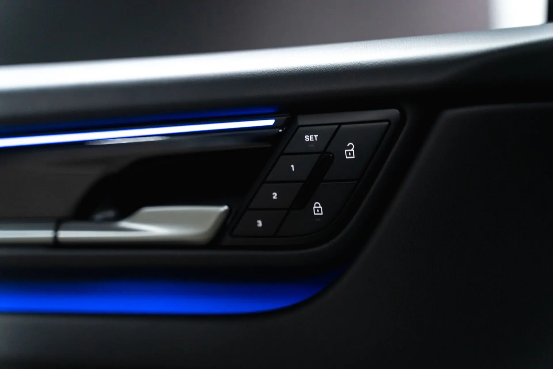 Porsche Macan Outro 14