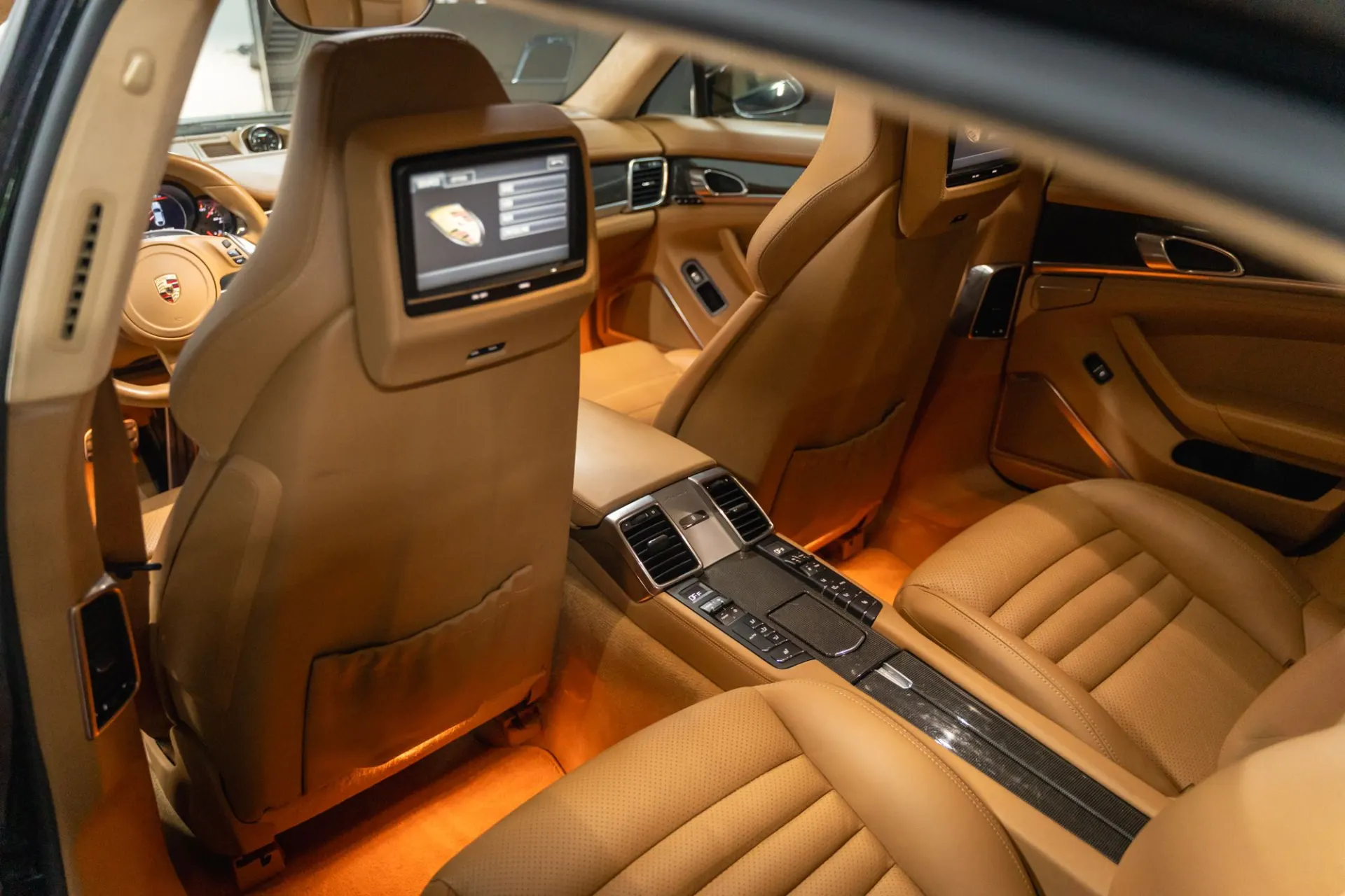 Porsche Panamera Turbo S PDK 22