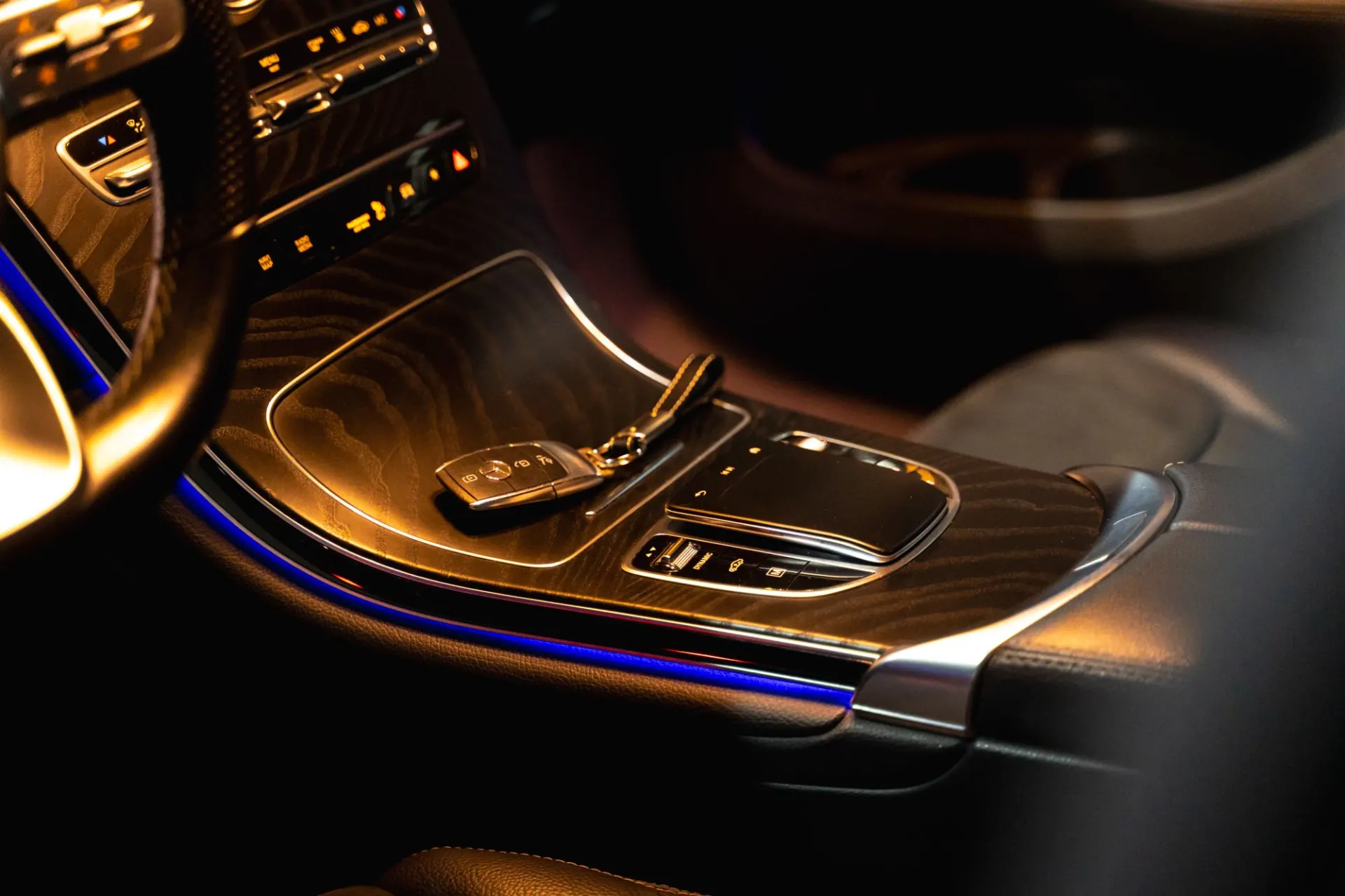 Mercedes-Benz GLC 300 e Coupé 4Matic 10