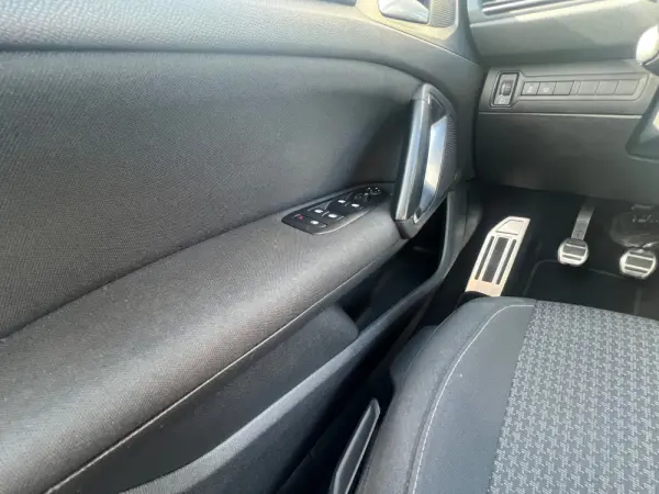 Peugeot 308 PureTech 110 Stop & Start Allure 21