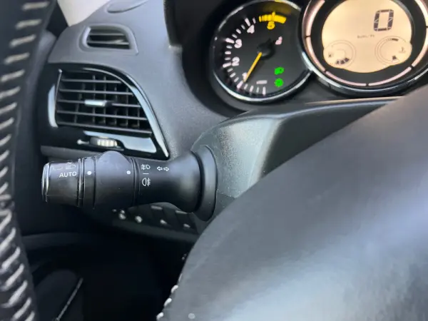 Renault Mégane Coupe 1.5 dCi Bose Edition SS 23