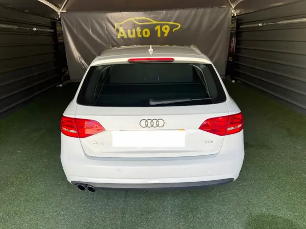 Audi A4 Avant 2.0 TDI Business Line Advance 7
